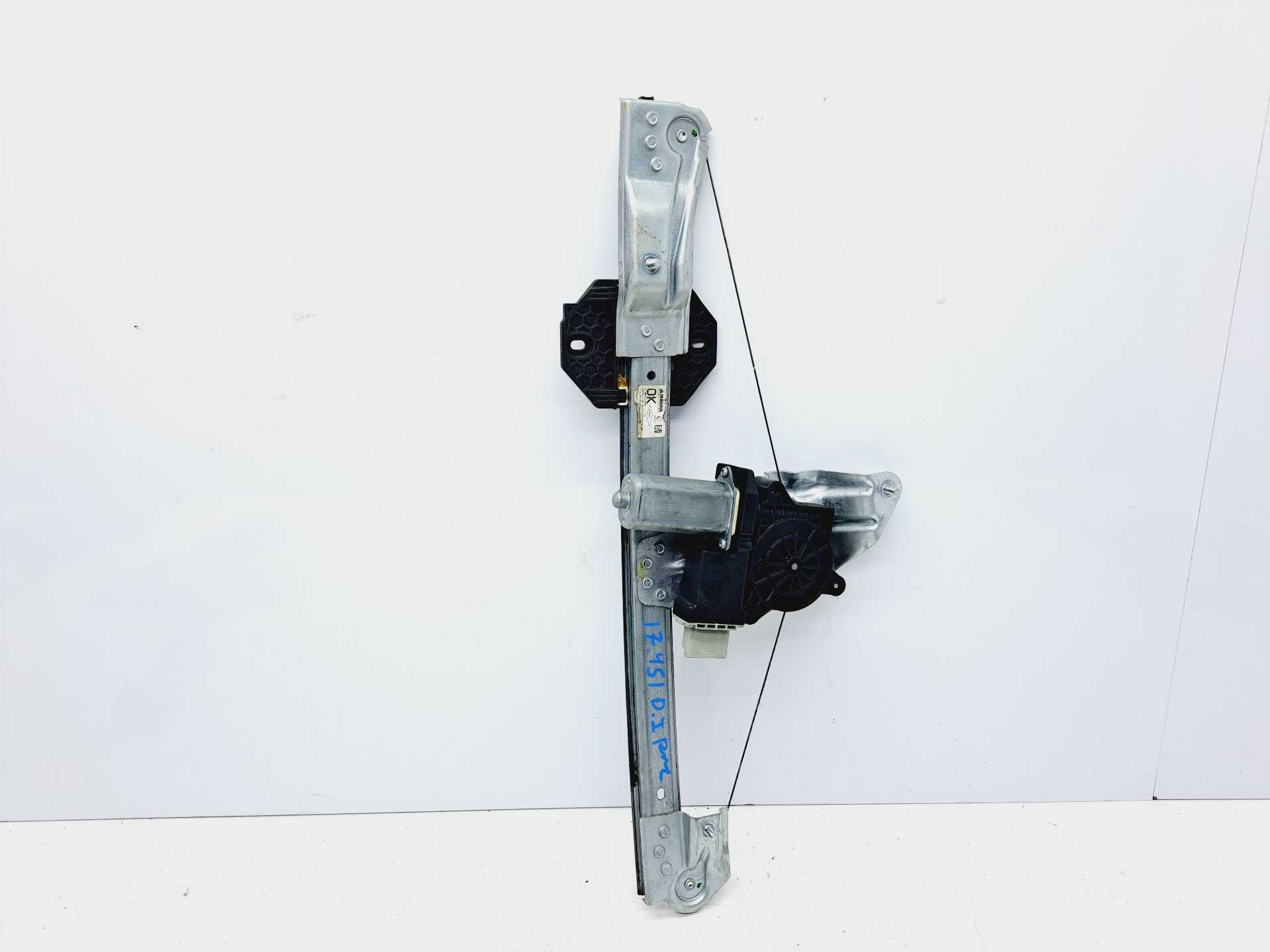 Recambio de elevalunas delantero izquierdo para dacia sandero comfort referencia OEM IAM 807211440R  