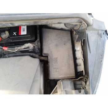 CAJA RELES / FUSIBLES 