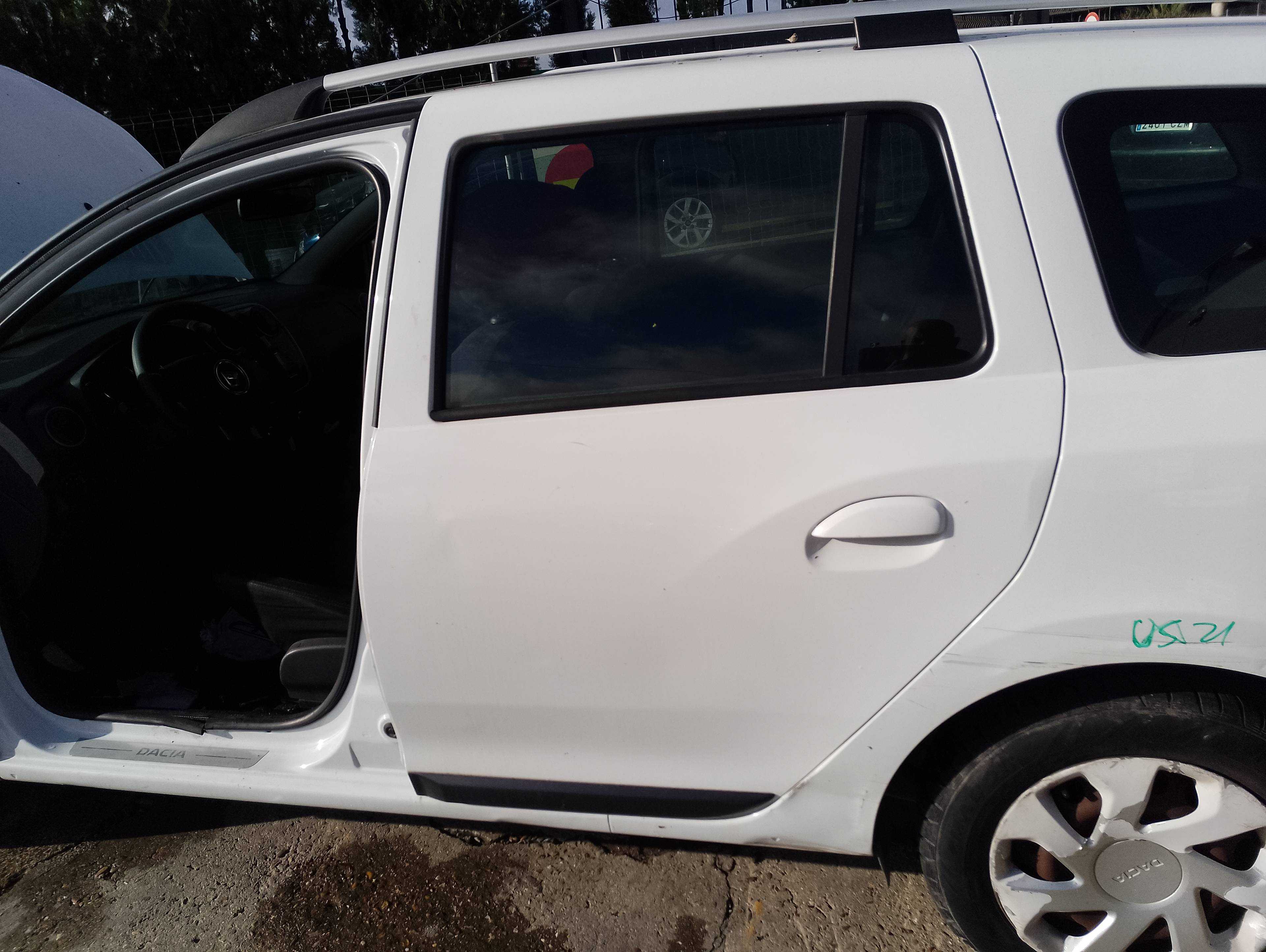 Recambio de puerta trasera izquierda para dacia logan mcv ii laureate referencia OEM IAM   