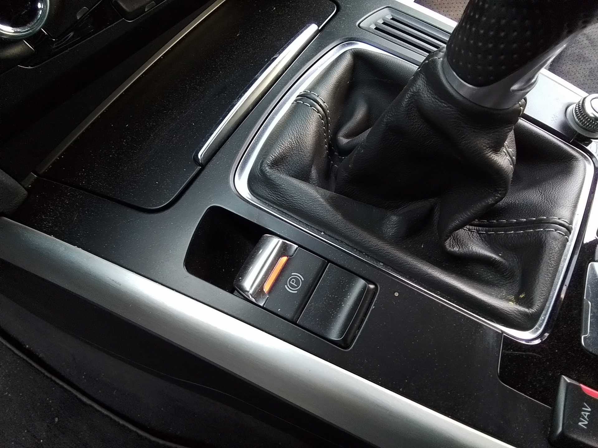 Recambio de palanca freno para audi a5 coupe (8t) 3.0 v6 24v tdi referencia OEM IAM   