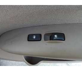 Recambio de mando elevalunas delantero derecho para kia carnival 2.9 crdi vgt active referencia OEM IAM   