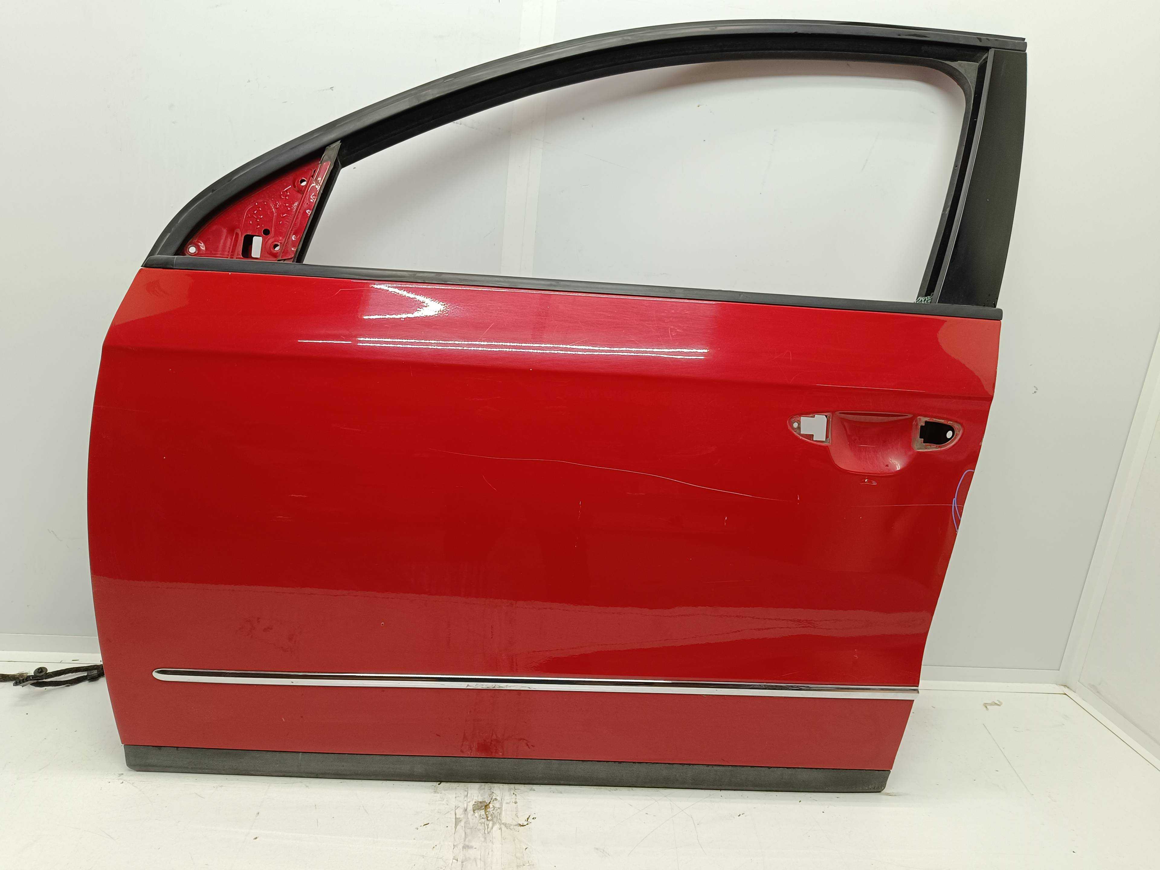 Recambio de puerta delantera izquierda para volkswagen passat berlina (3c2) advance referencia OEM IAM   