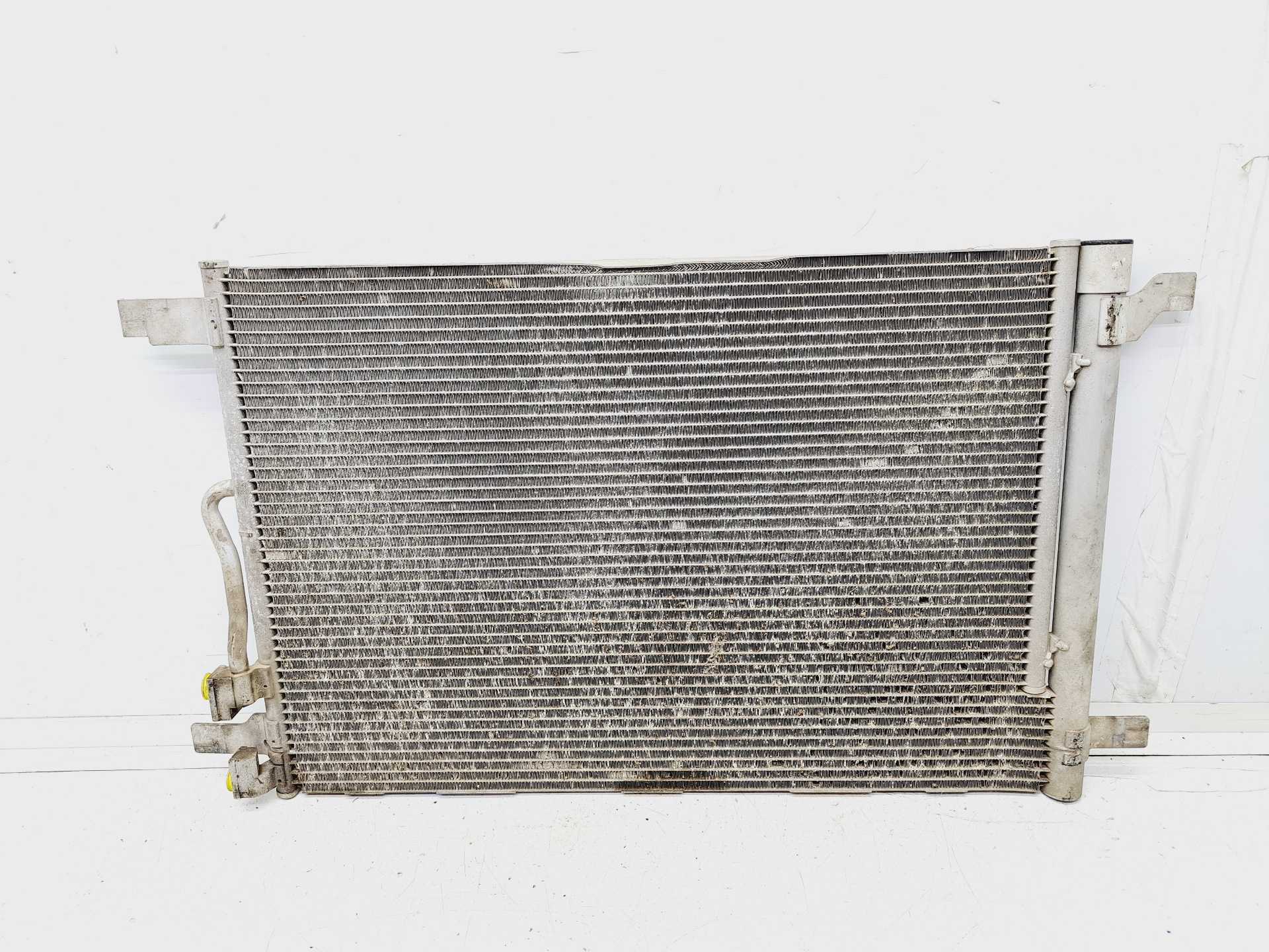 Recambio de condensador / radiador aire acondicionado para volkswagen golf vii lim. 2.0 tsi referencia OEM IAM   
