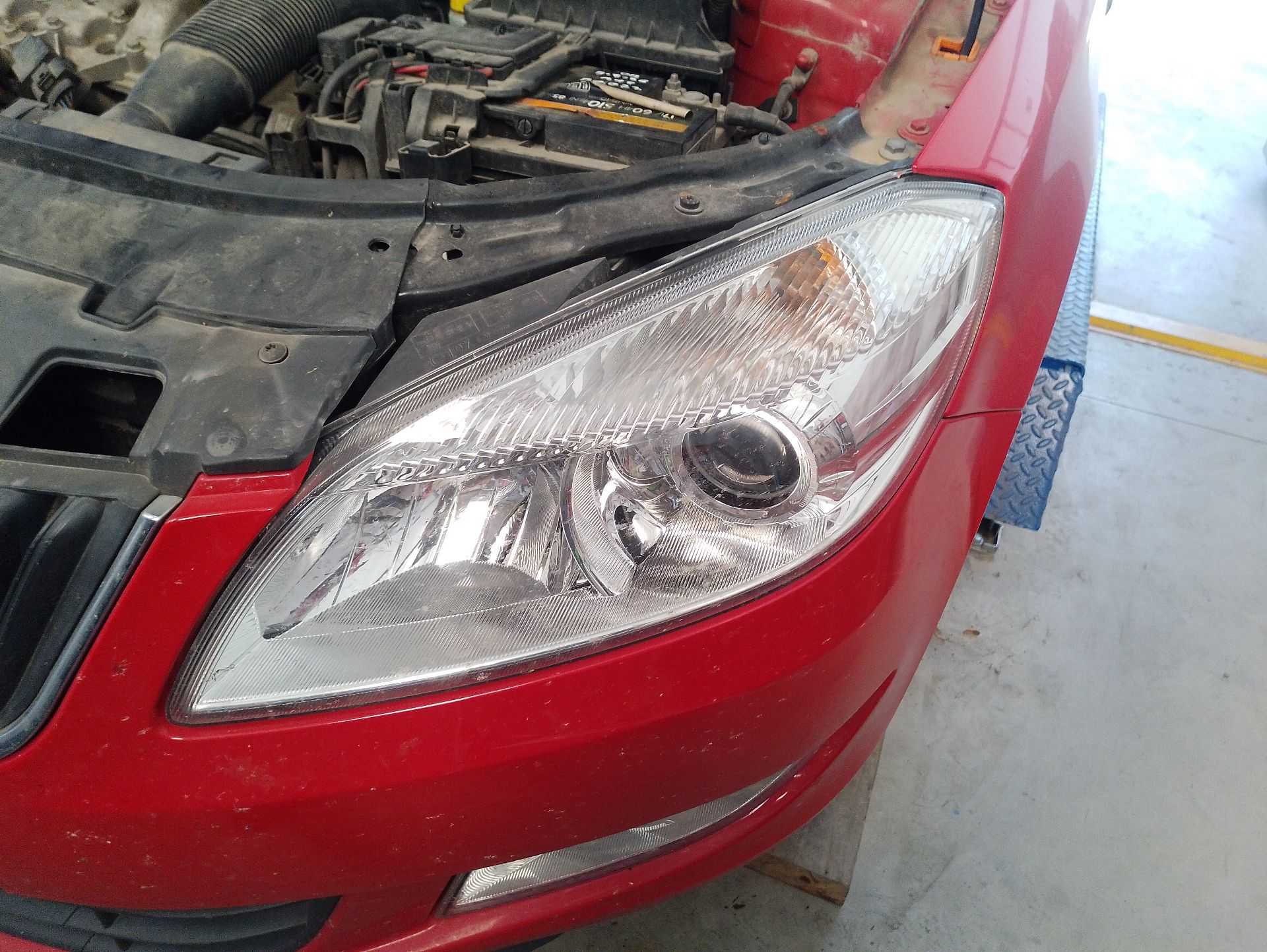 Recambio de faro izquierdo para skoda fabia ii (542) 1.2 referencia OEM IAM 5J1941017D  
