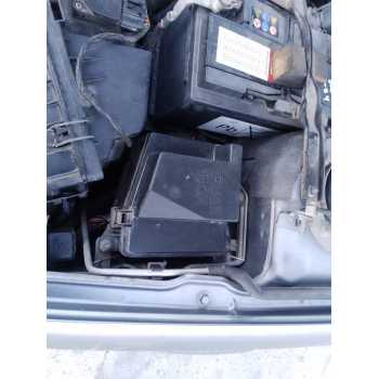CAJA RELES / FUSIBLES 