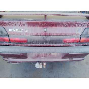 Recambio de piloto trasero central para renault 19 ii chamade (l53_) 1.8 (l53y) referencia OEM IAM   