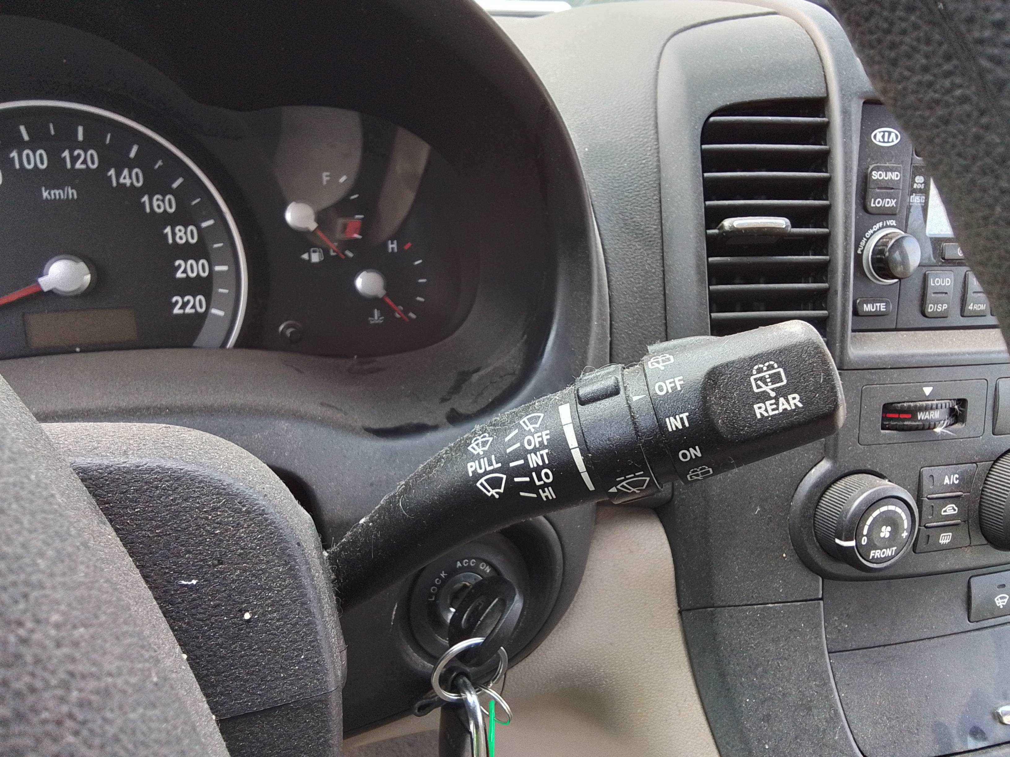 Recambio de mando limpia para kia carnival 2.9 crdi vgt active referencia OEM IAM   
