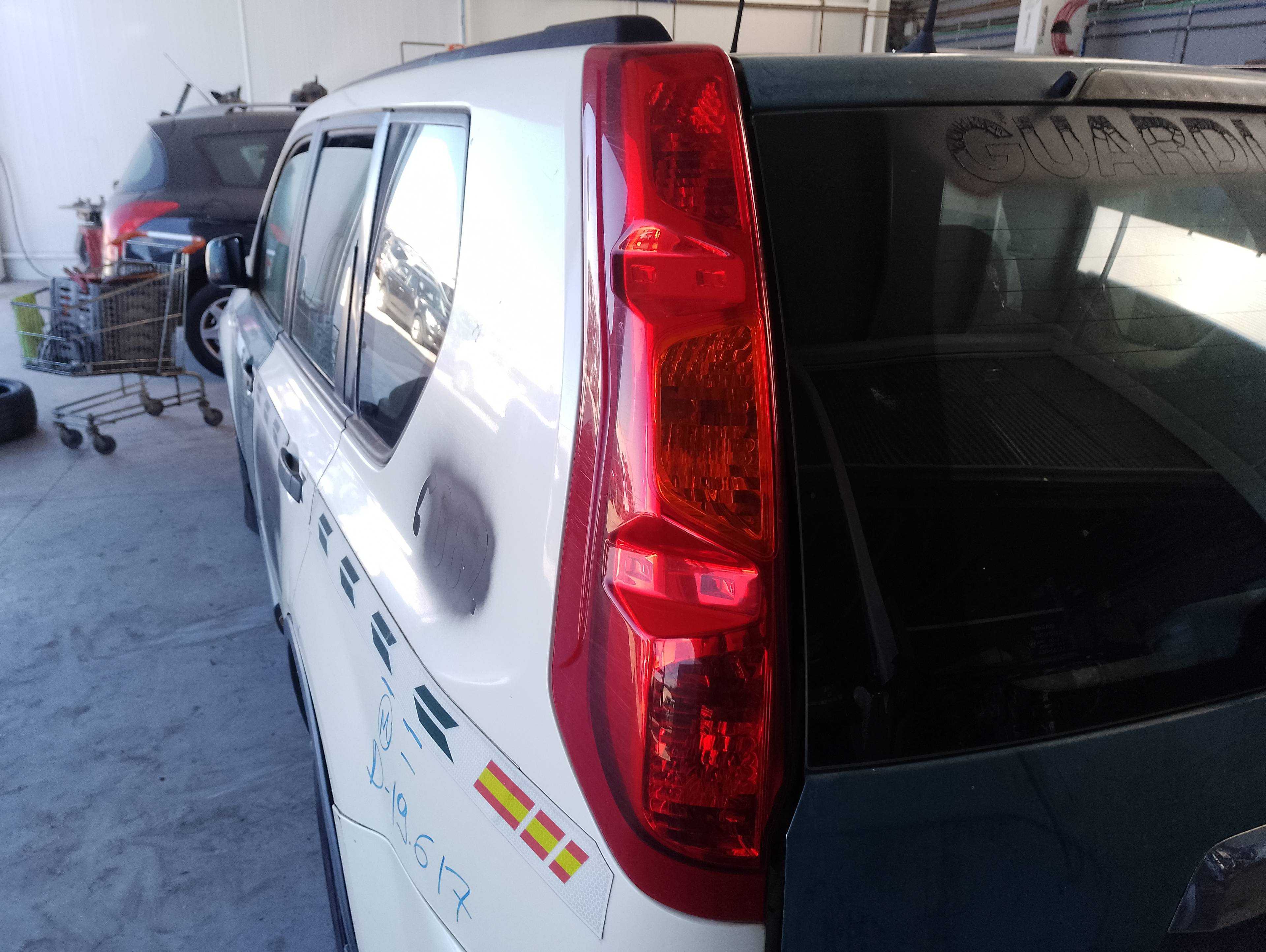 Recambio de piloto trasero izquierdo para nissan x-trail (t31) le referencia OEM IAM   