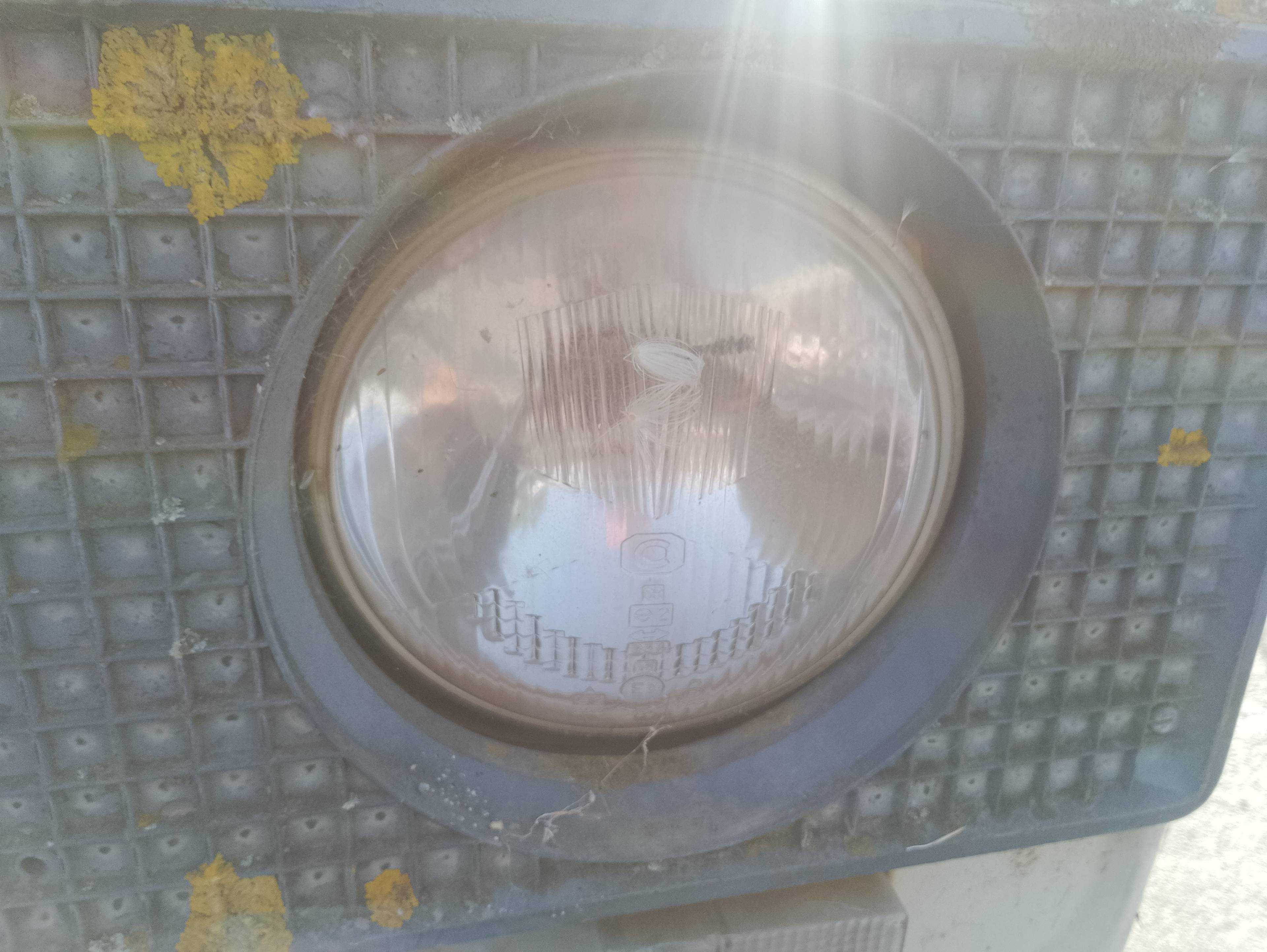 Recambio de faro izquierdo para land rover 88 2.3 diesel referencia OEM IAM   