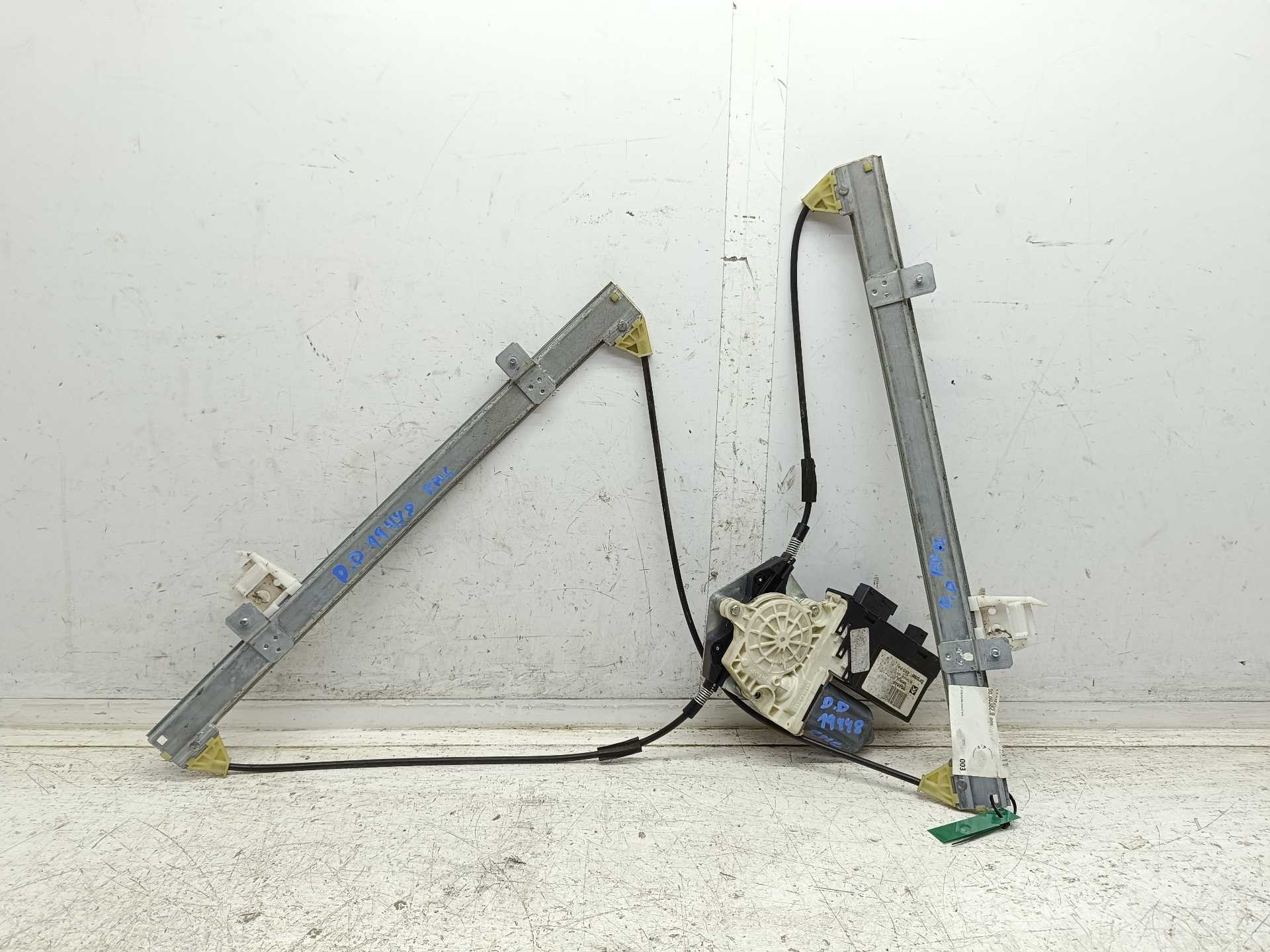Recambio de elevalunas delantero derecho para citroën c5 berlina 2.0 hdi sx referencia OEM IAM 9648486380  