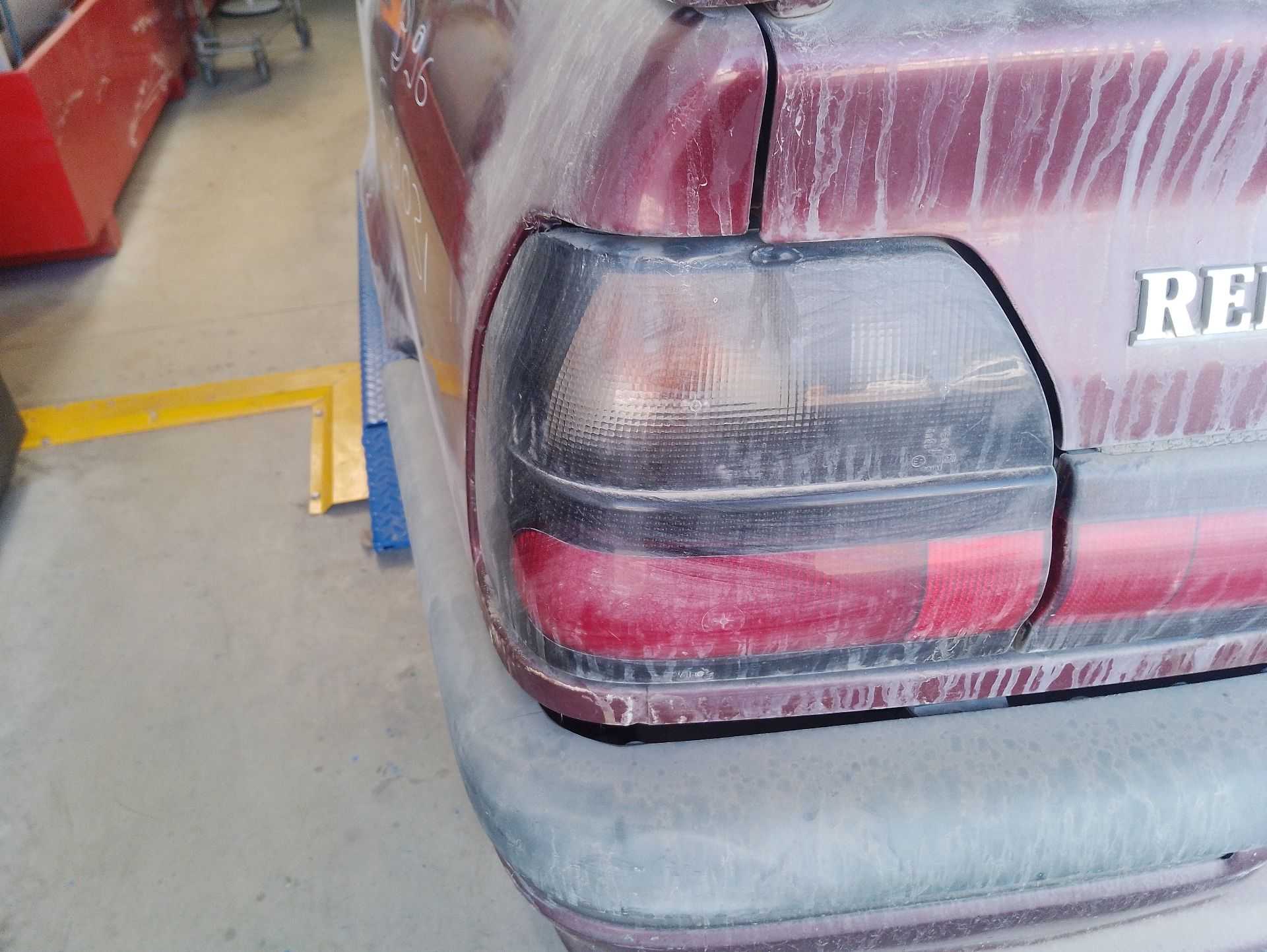 Recambio de piloto trasero izquierdo para renault 19 ii chamade (l53_) 1.8 (l53y) referencia OEM IAM   
