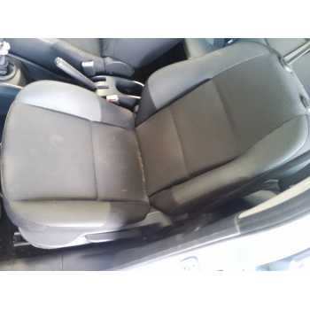 ASIENTO DELANTERO IZQUIERDO 