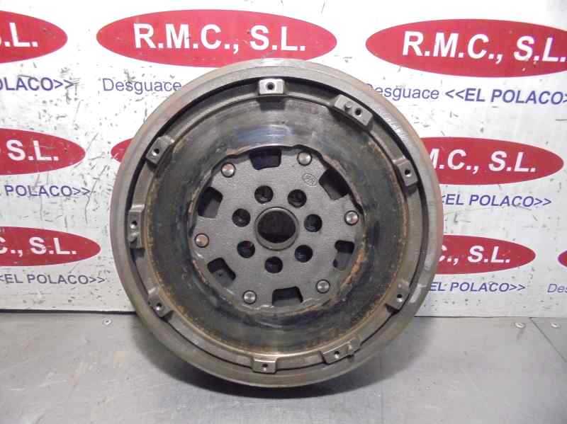 Recambio de volante motor para renault scenic ii referencia OEM IAM K9K E7  