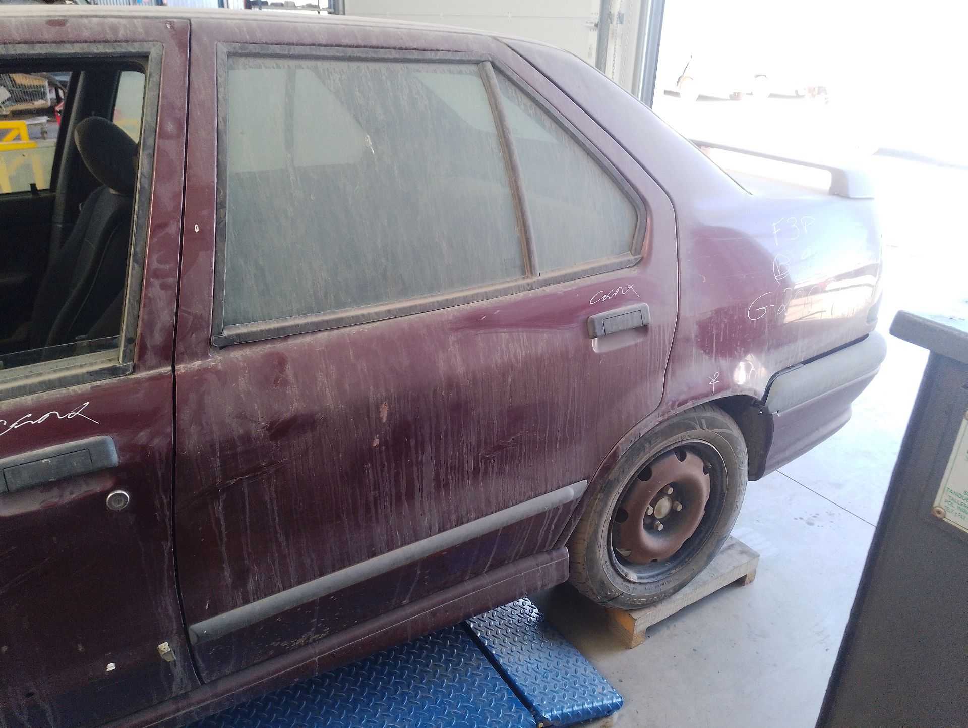 Recambio de puerta trasera izquierda para renault 19 ii chamade (l53_) 1.8 (l53y) referencia OEM IAM   