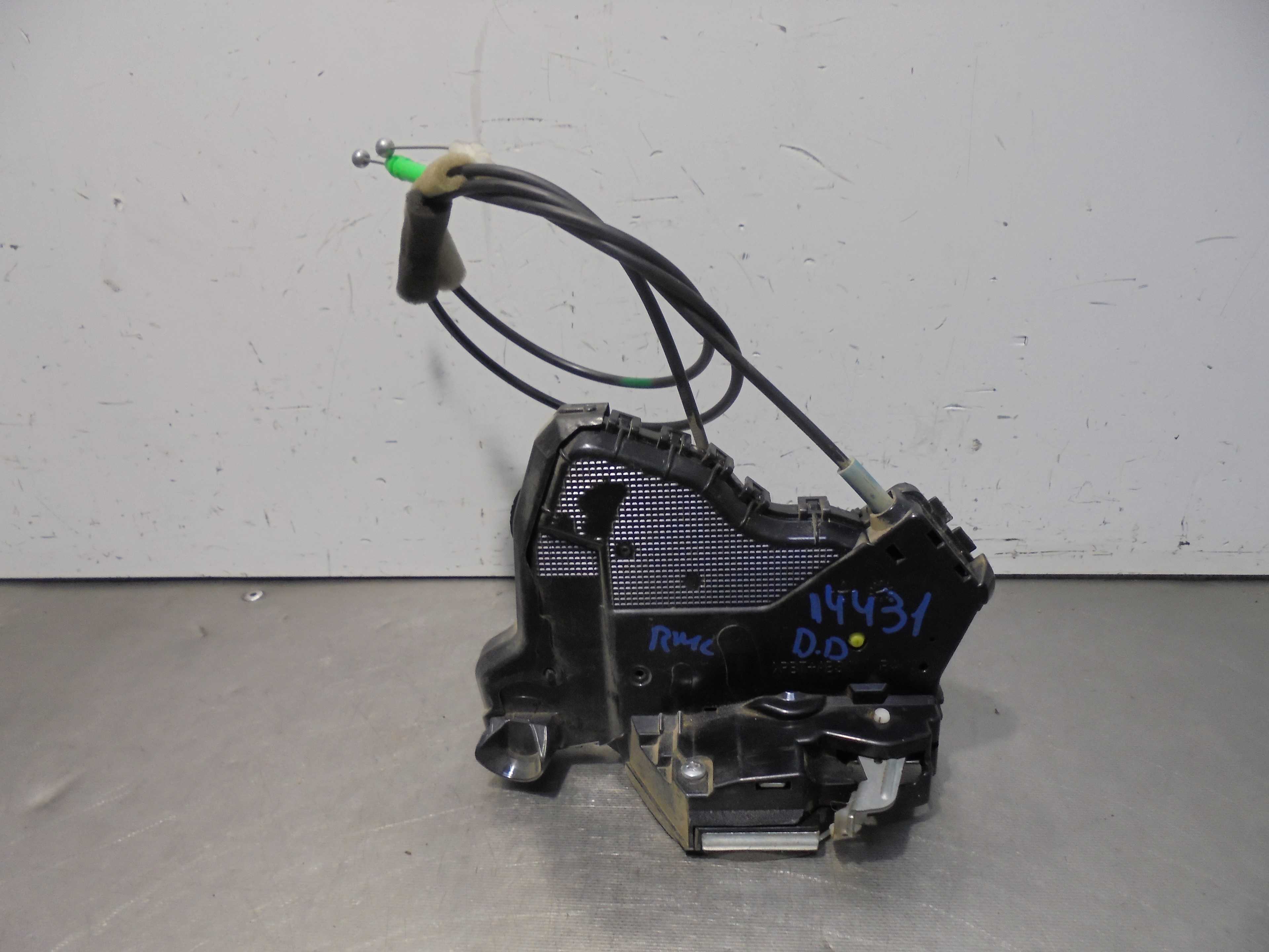 Recambio de cerradura puerta delantera derecha para toyota rav 4 advance hybrid referencia OEM IAM A046693 ELECTRICA 5 PUERTAS 