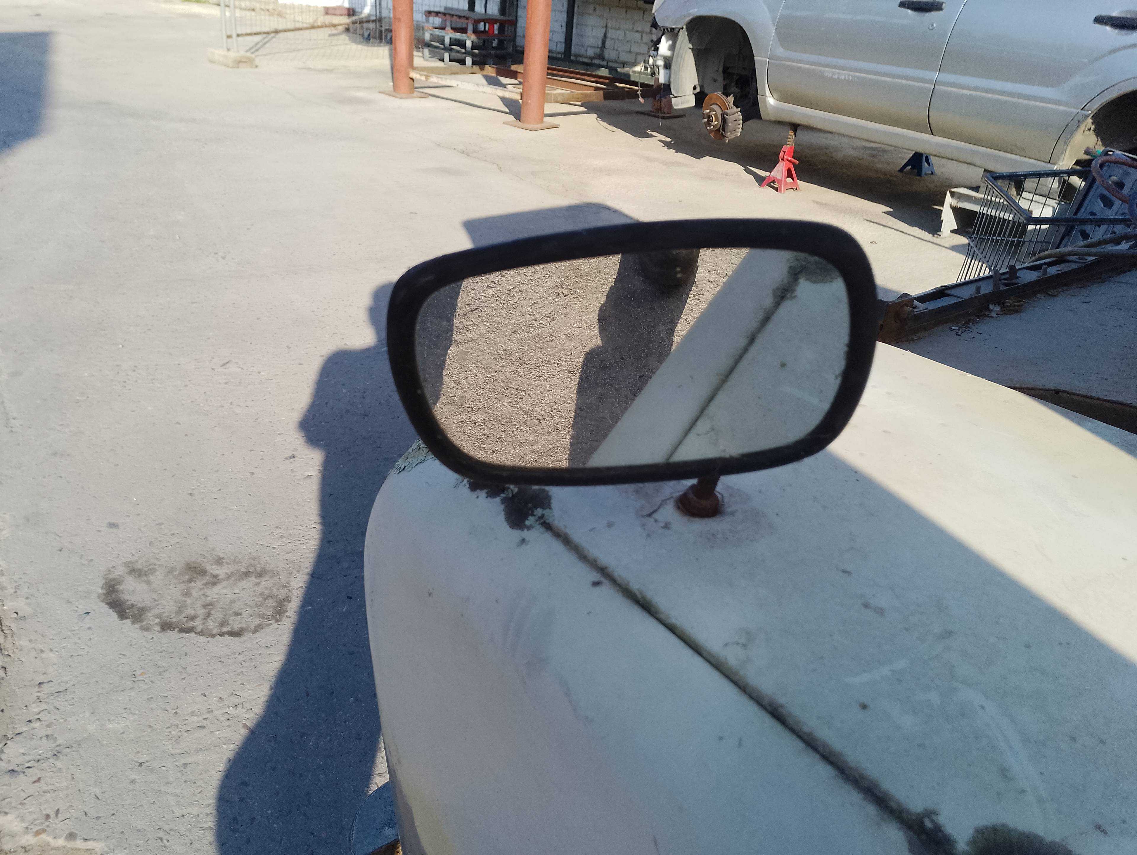 Recambio de retrovisor izquierdo para land rover 88 2.3 diesel referencia OEM IAM   
