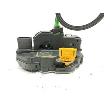 Recambio de cerradura puerta trasera derecha para opel insignia berlina selective referencia OEM IAM 3023880RH  