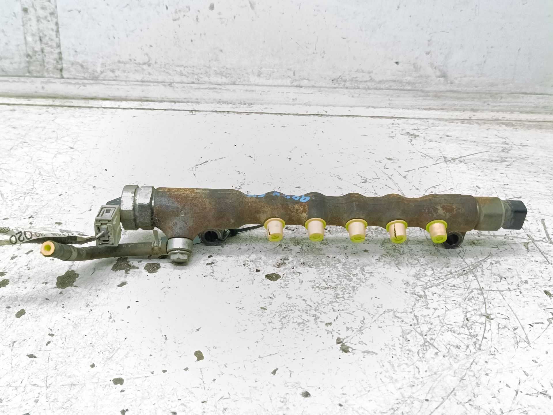 Recambio de rampa inyectora para toyota land cruiser (j15) life referencia OEM IAM   