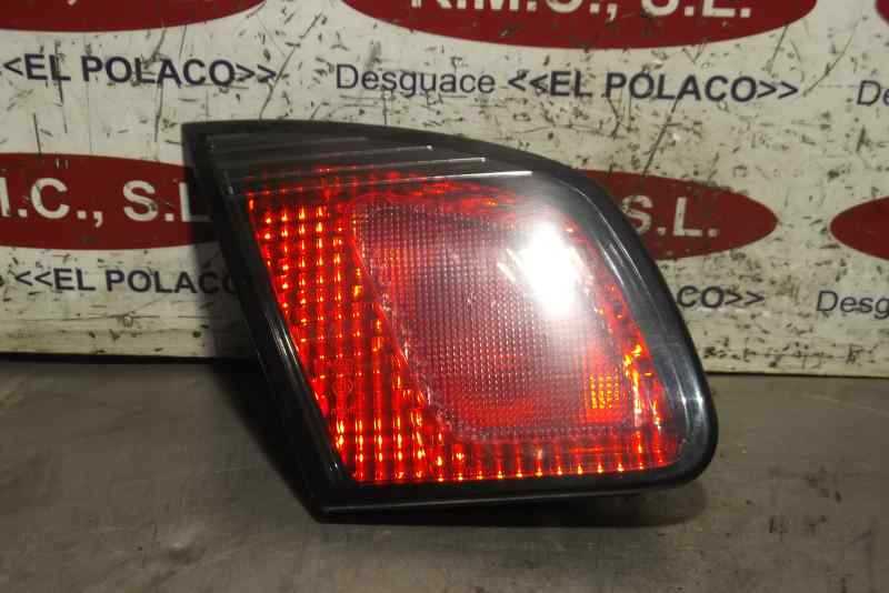 Recambio de piloto porton trasero izquierdo para nissan primera berlina (p11) 2.0 navigation referencia OEM IAM 89020142  