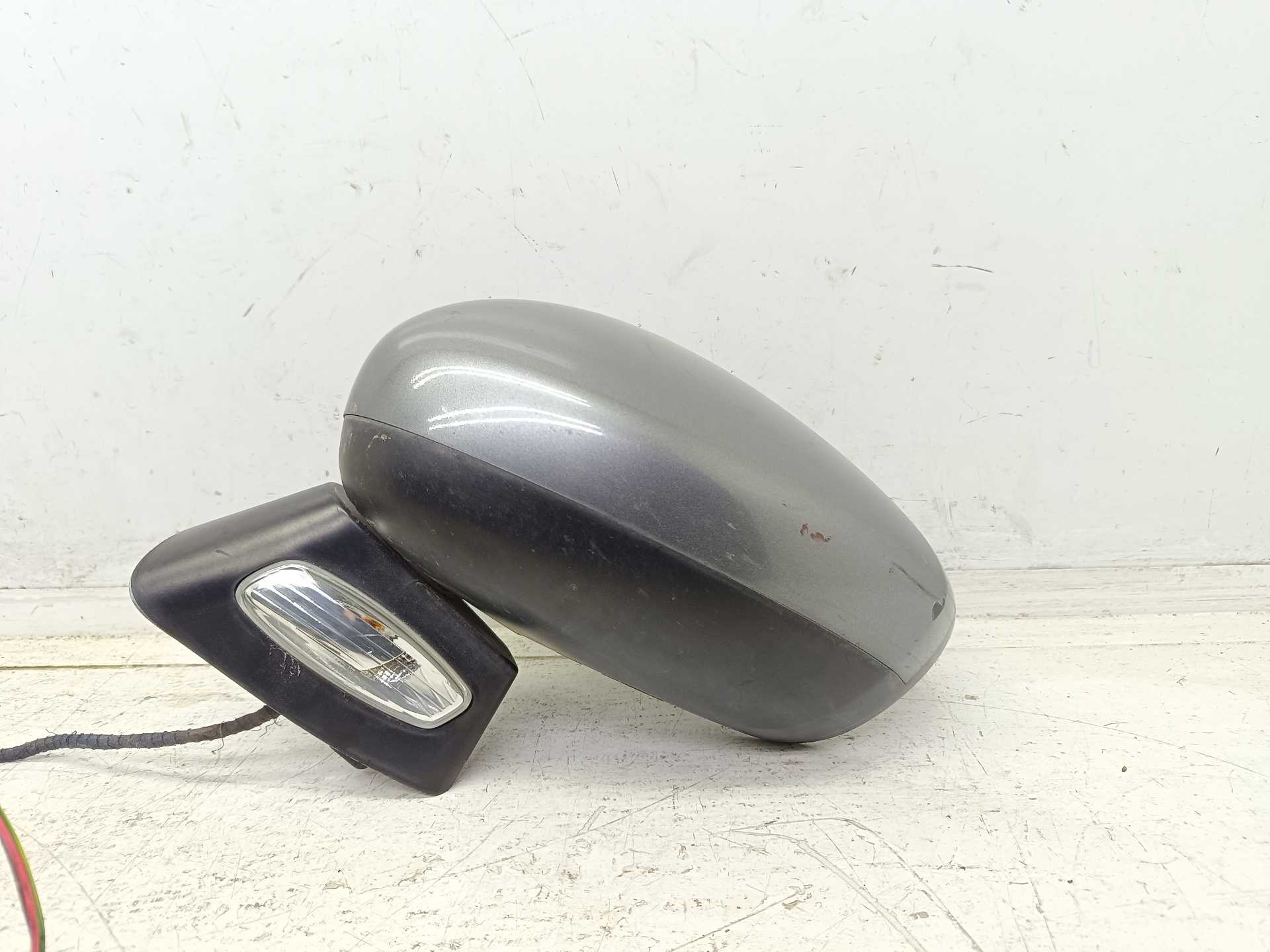 Recambio de retrovisor izquierdo para citroën c4 berlina lx referencia OEM IAM E20309023  