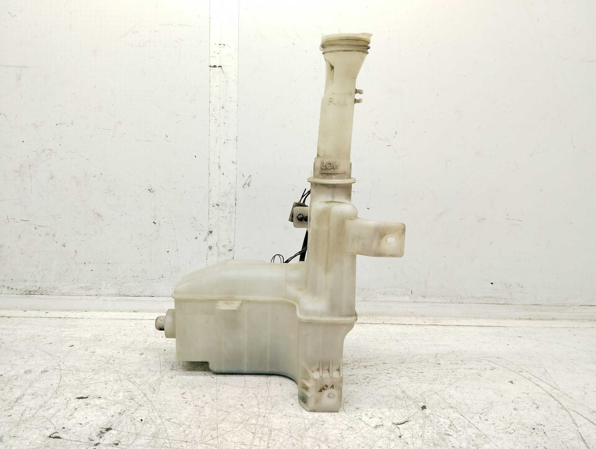 Recambio de deposito limpia para mazda 323 berl. f/s (bj) 2.0 d s exclusive referencia OEM IAM 860142077  