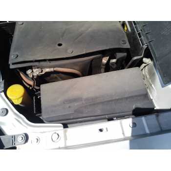CAJA RELES / FUSIBLES 