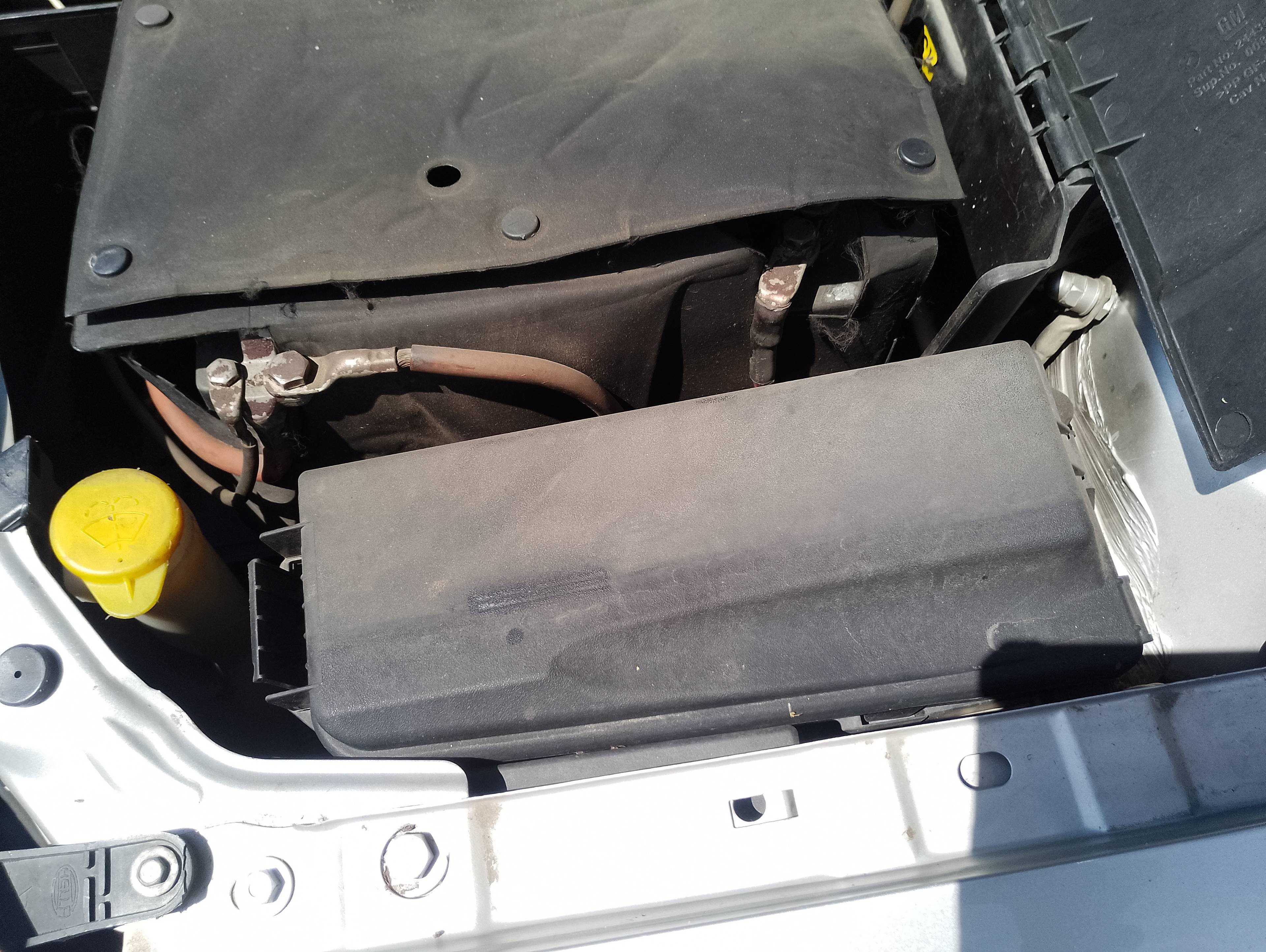 Recambio de caja reles / fusibles para opel vectra c berlina club referencia OEM IAM   