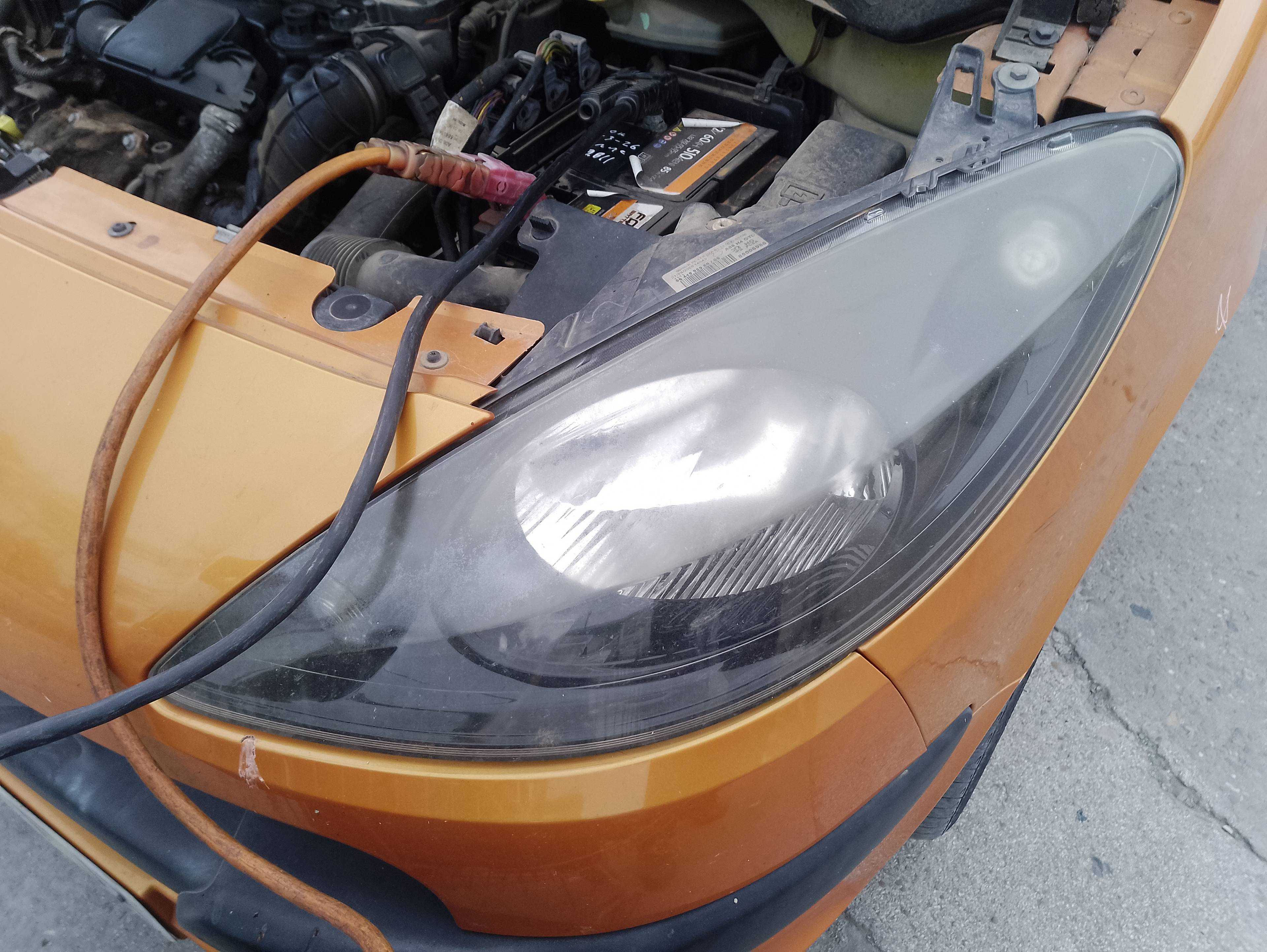 Recambio de faro izquierdo para peugeot 1007 dolce referencia OEM IAM   