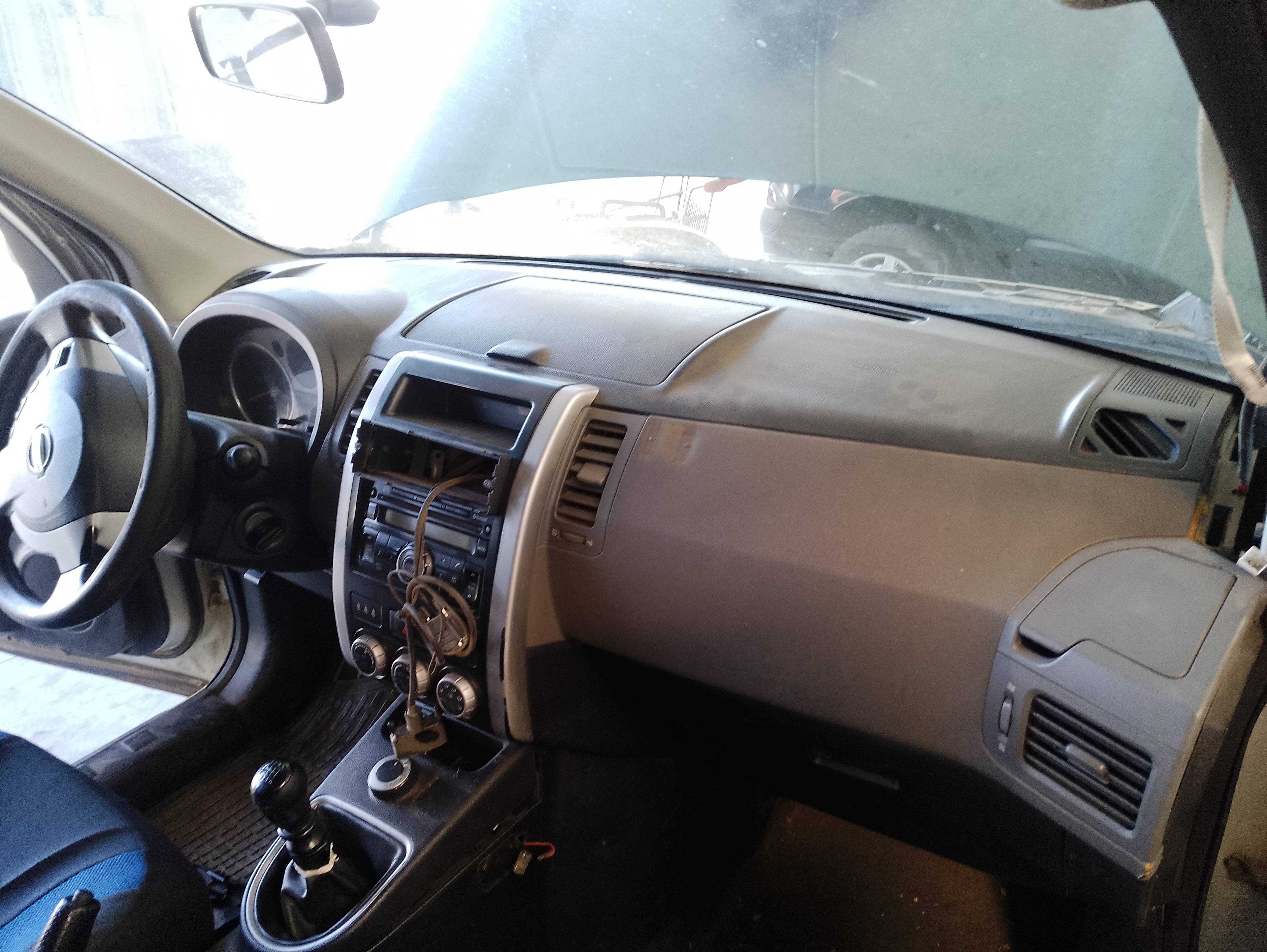 Recambio de salpicadero para nissan x-trail (t31) le referencia OEM IAM   