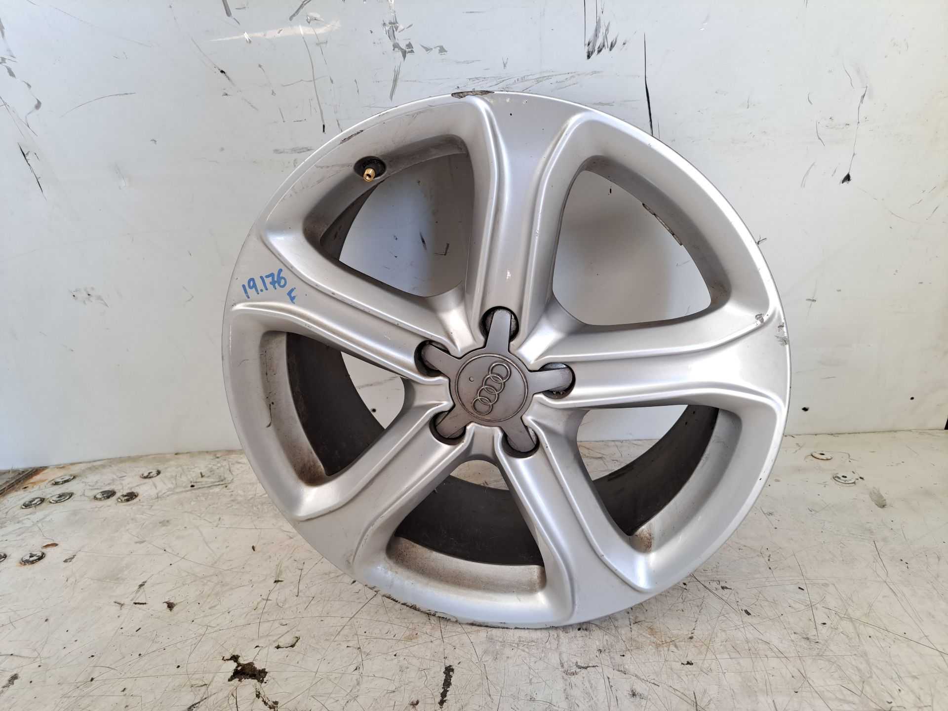 Recambio de llanta para audi a4 avant (8k5) (2008) básico referencia OEM IAM r17 8k0601025ce 