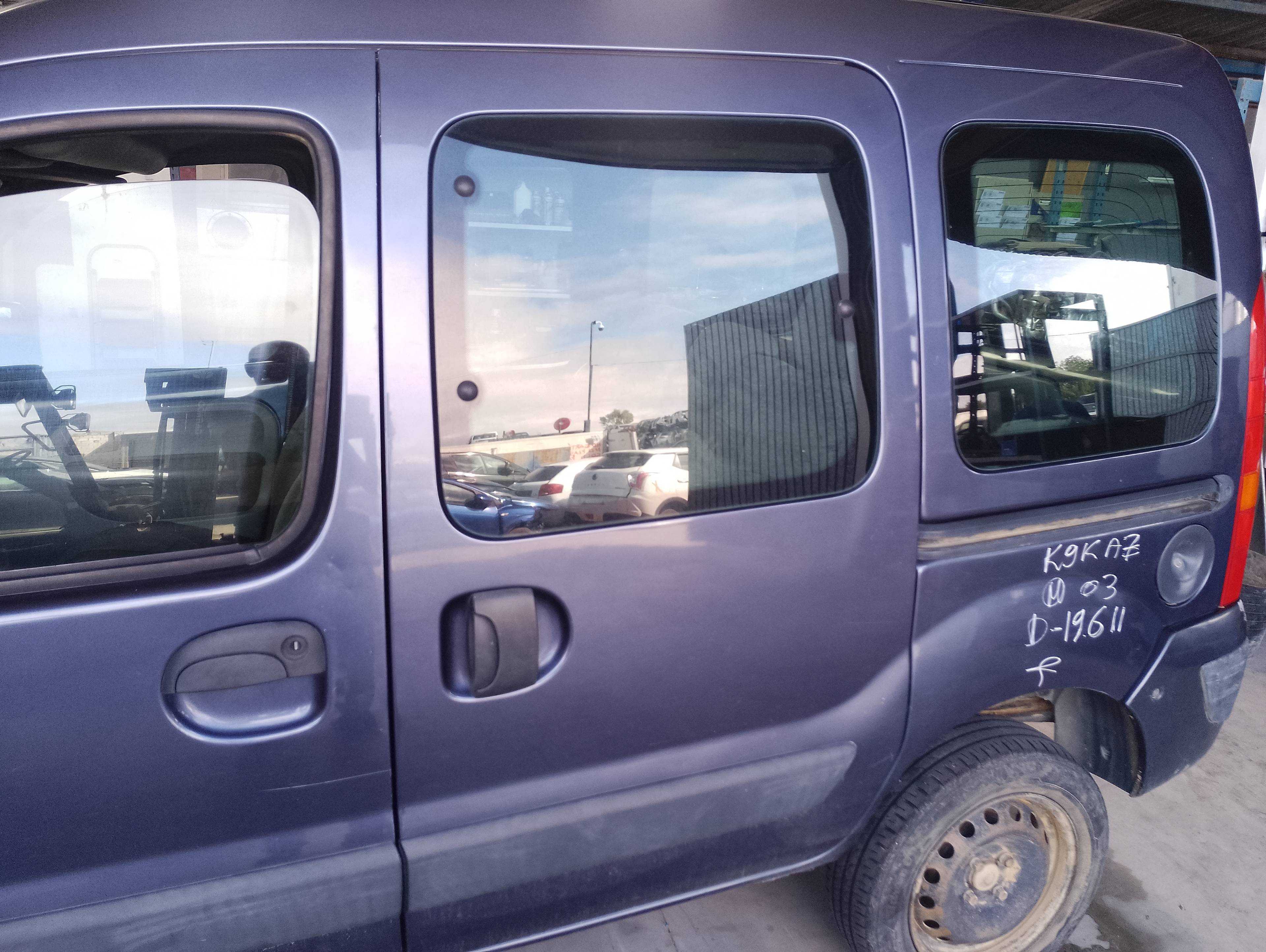 Recambio de puerta lateral corredera izquierda para renault kangoo (f/kc0) alize referencia OEM IAM   