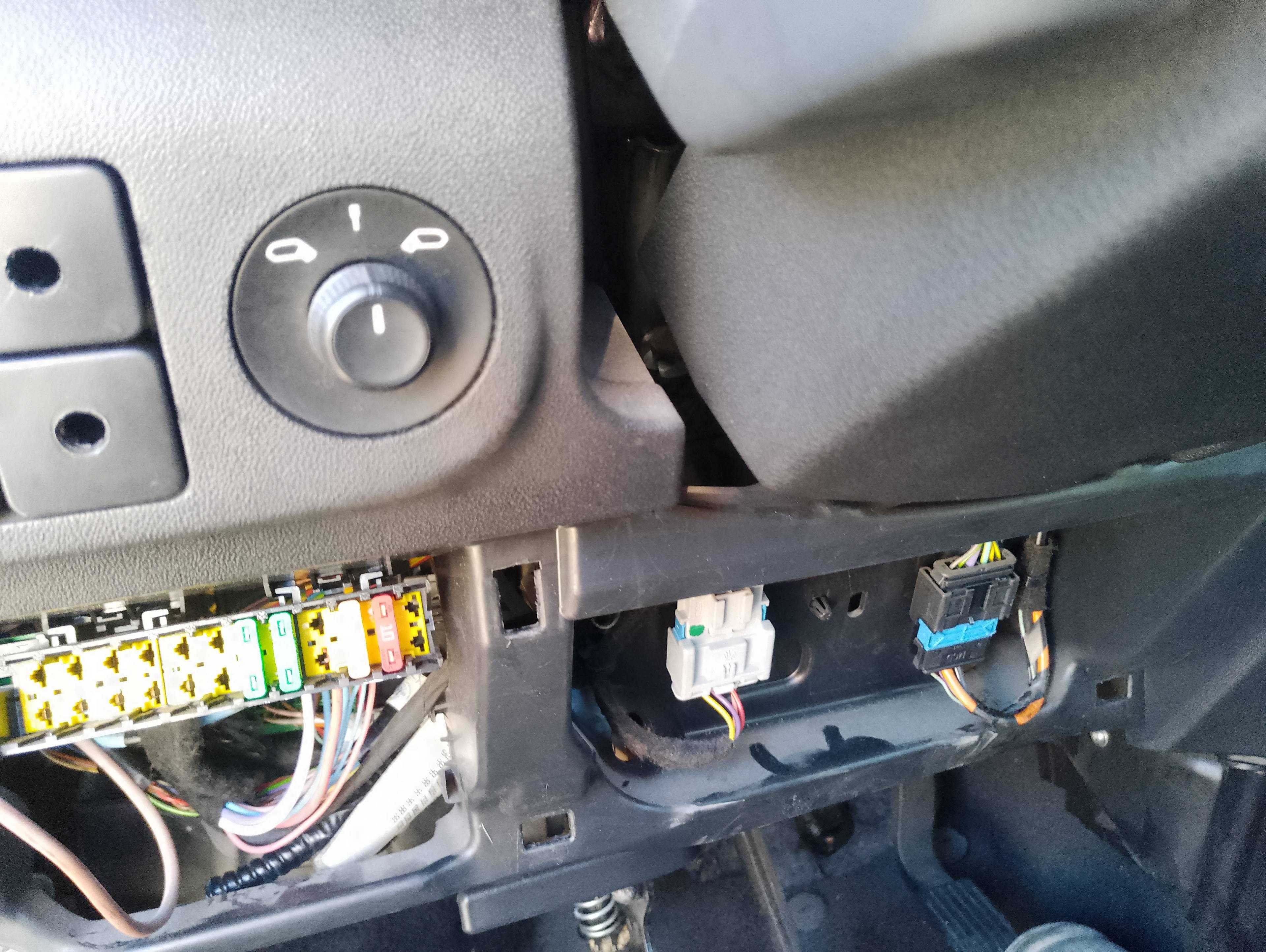 Recambio de mando retrovisor para citroën c-elysée exclusive referencia OEM IAM   