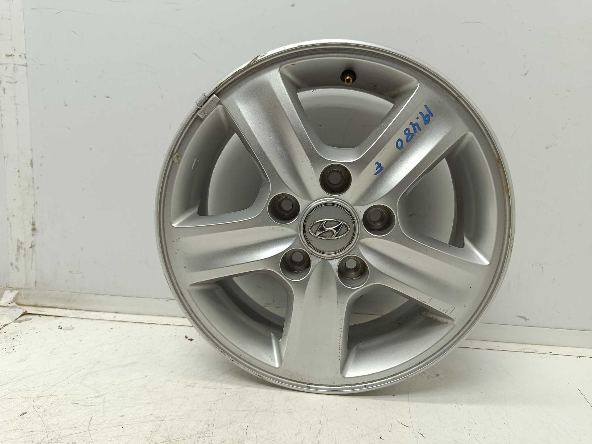 Recambio de llanta para hyundai i30 classic referencia OEM IAM R15 529102L100 