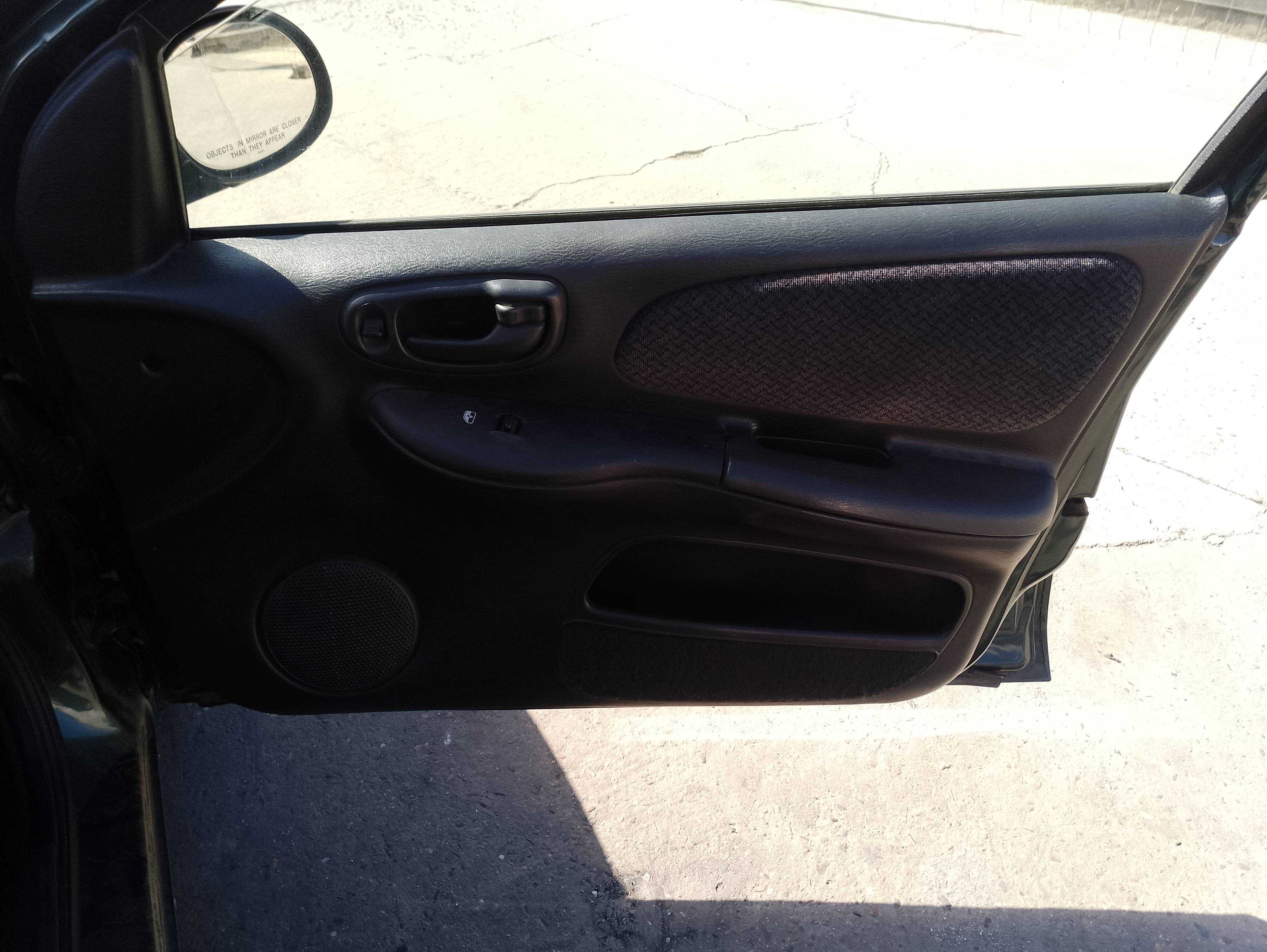 Recambio de guarnecido puerta delantera derecha para chrysler neon (pl) 1.6 le referencia OEM IAM   