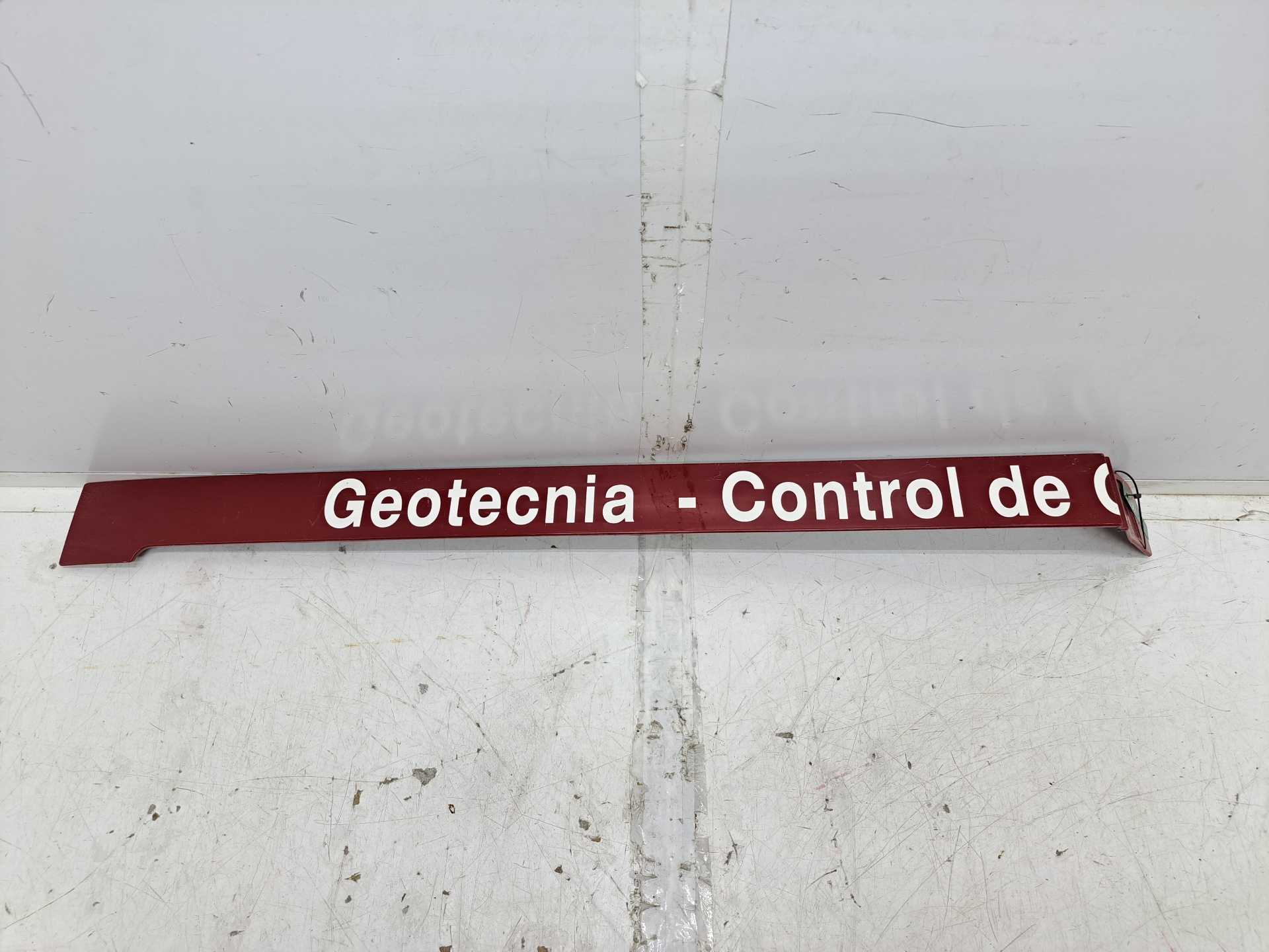 Recambio de moldura para opel vivaro furgón l express referencia OEM IAM 9808384080  