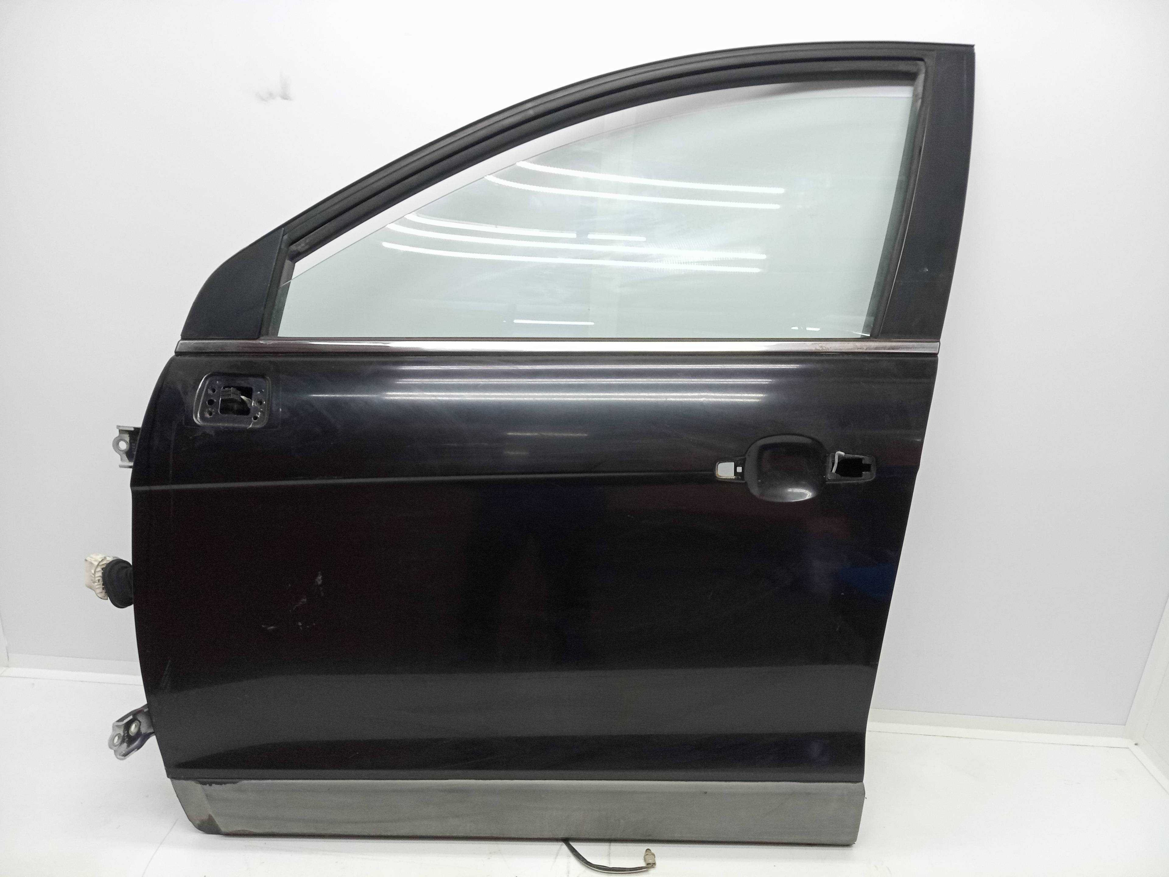 Recambio de puerta delantera izquierda para chevrolet captiva 2.0 vcdi ls referencia OEM IAM   