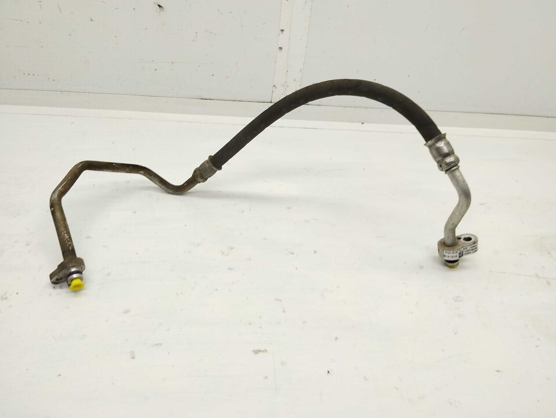 Recambio de tubos aire acondicionado para volkswagen golf vii lim. 2.0 tsi referencia OEM IAM 5Q0816721AG  