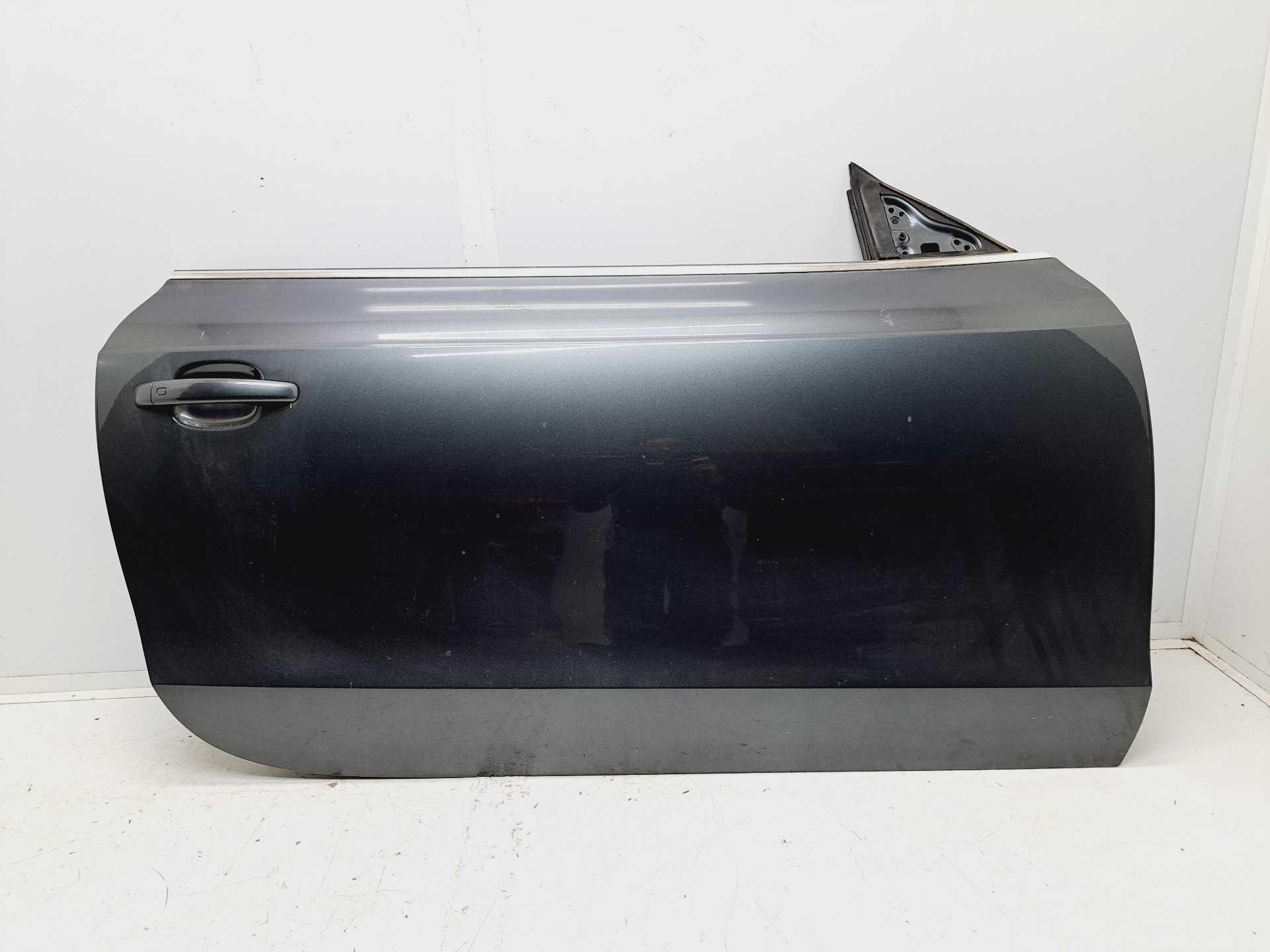 Recambio de puerta delantera derecha para audi a5 coupe (8t) 3.0 v6 24v tdi referencia OEM IAM 8T0831312F  