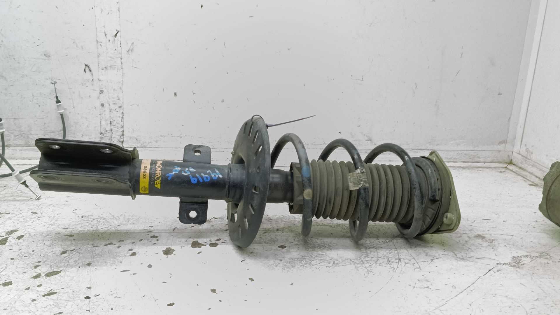 Recambio de amortiguador delantero derecho para peugeot partner grip l1 referencia OEM IAM 9833305980  