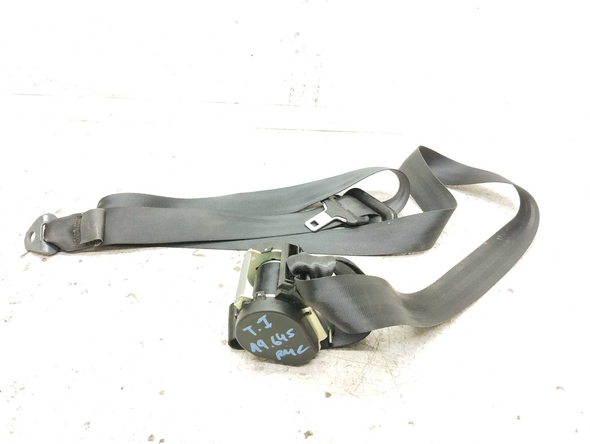 Recambio de cinturon seguridad trasero izquierdo para peugeot 207 confort referencia OEM IAM A508366E1993  