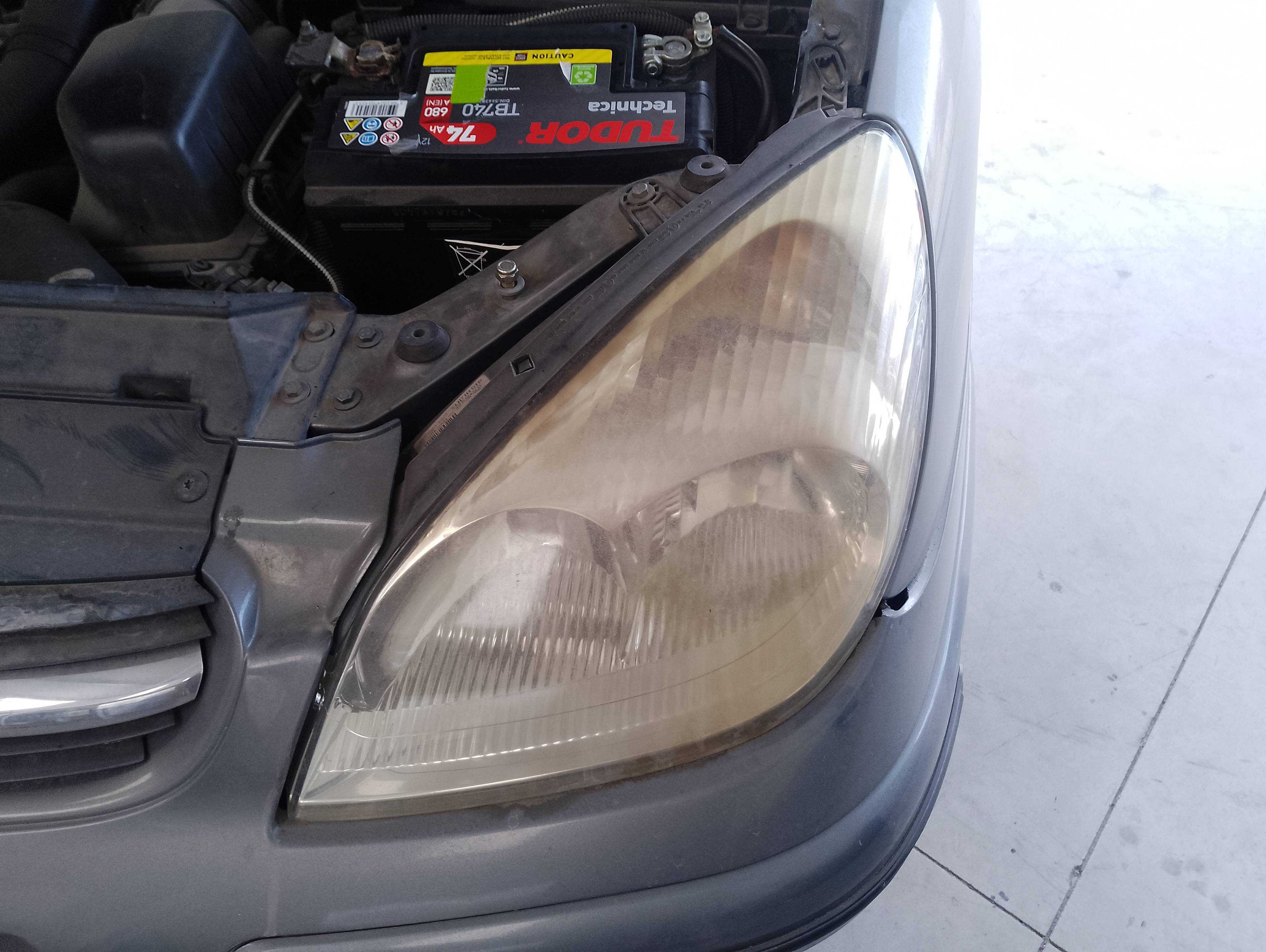 Recambio de faro izquierdo para citroën c5 berlina 2.0 hdi sx referencia OEM IAM   