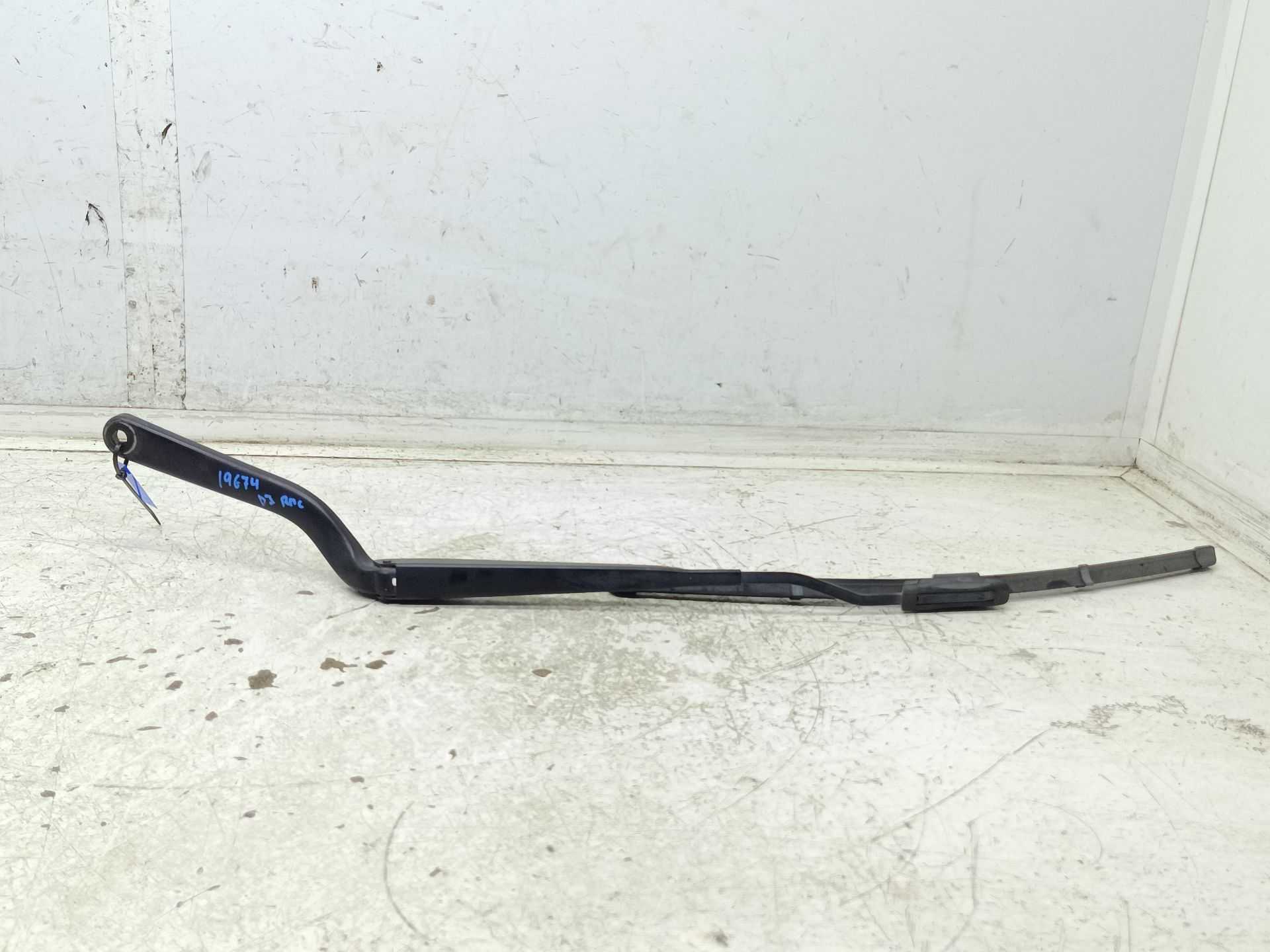 Recambio de brazo limpia delantero izquierdo para smart forfour basis (52kw) (453.042) referencia OEM IAM A4538200144 288816452R