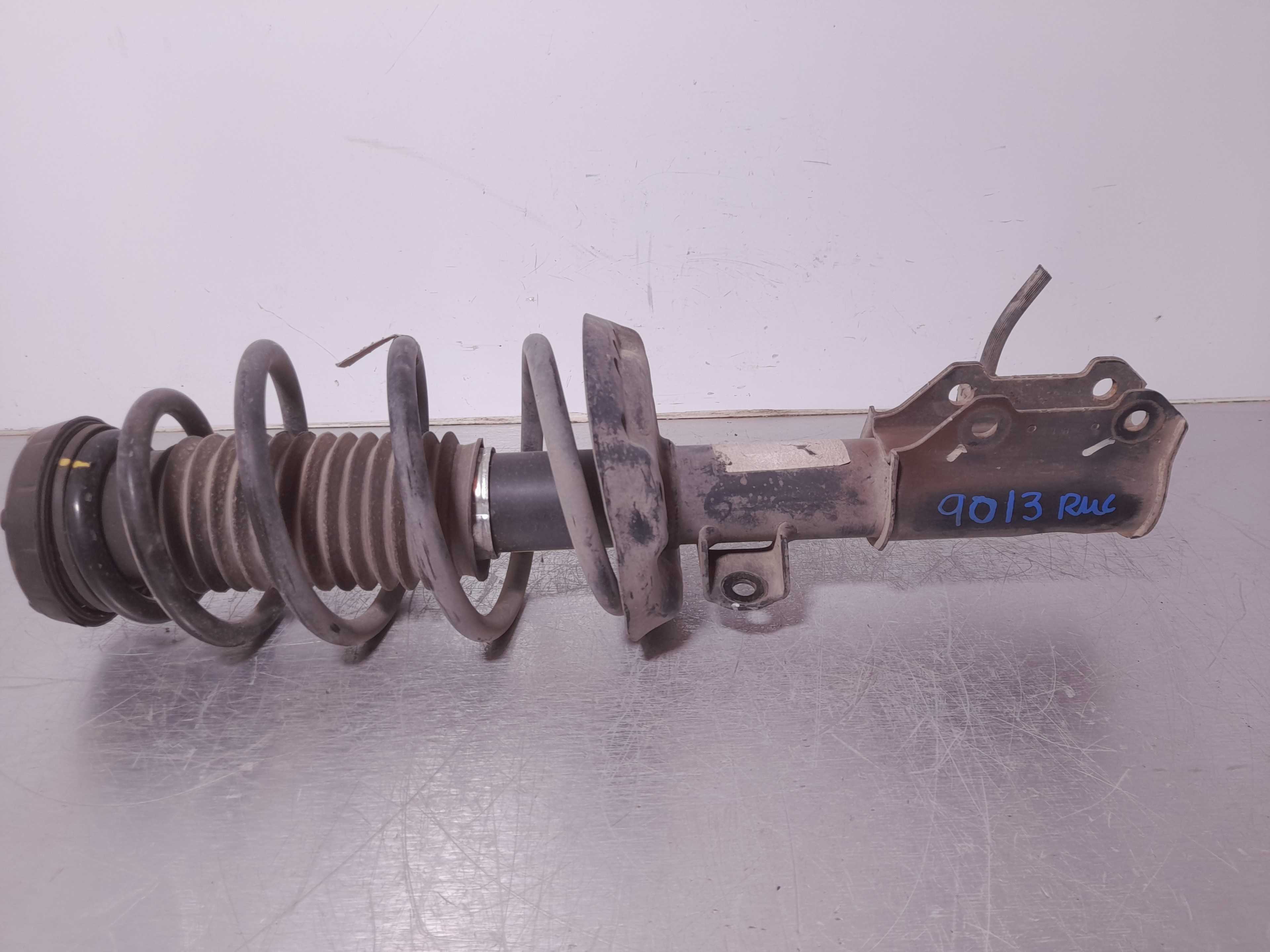 Recambio de amortiguador delantero derecho para chevrolet cruze station wagon lt+ referencia OEM IAM 13333966  