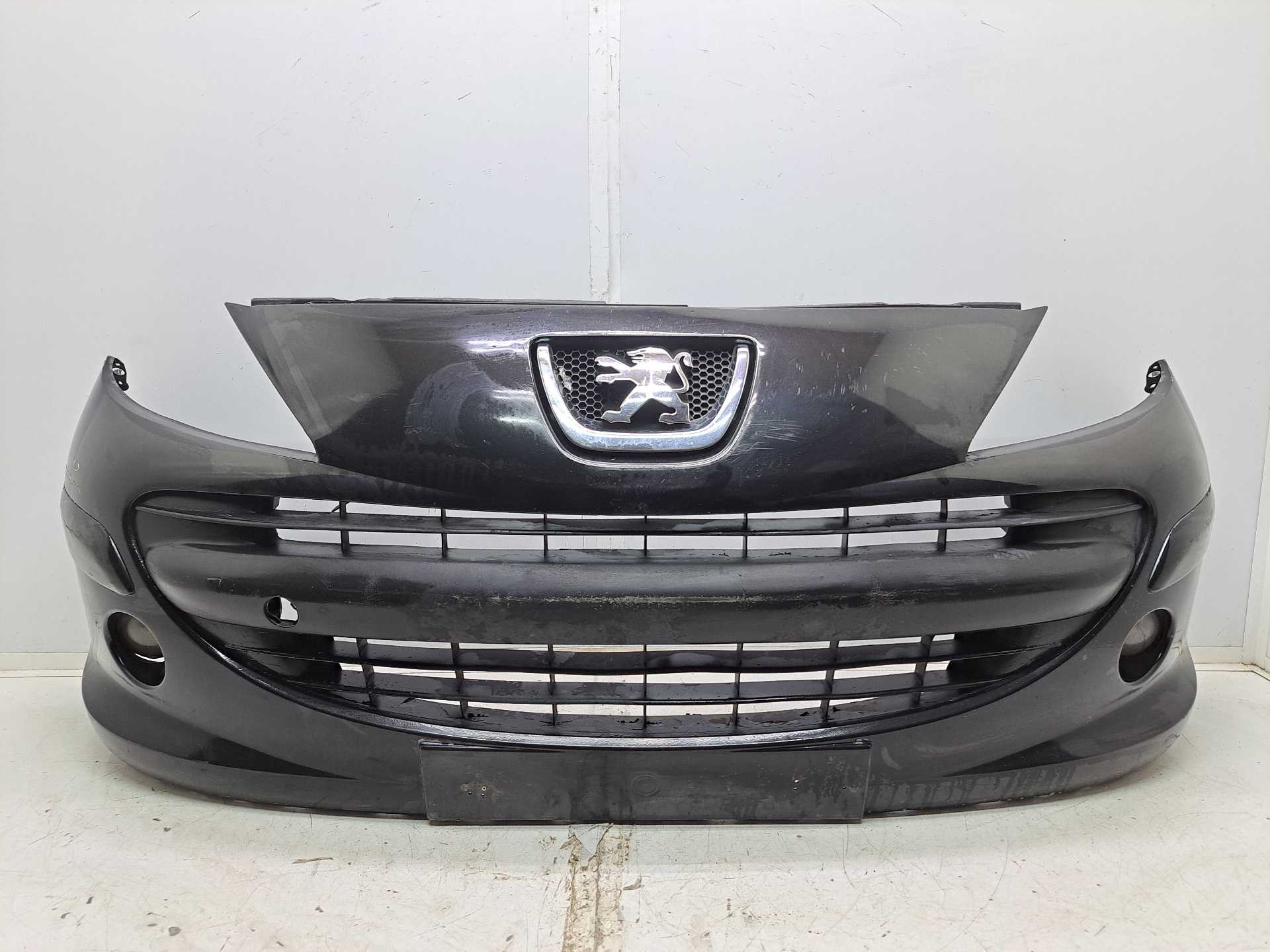 Recambio de paragolpes delantero para peugeot 207 confort referencia OEM IAM 9653984480  