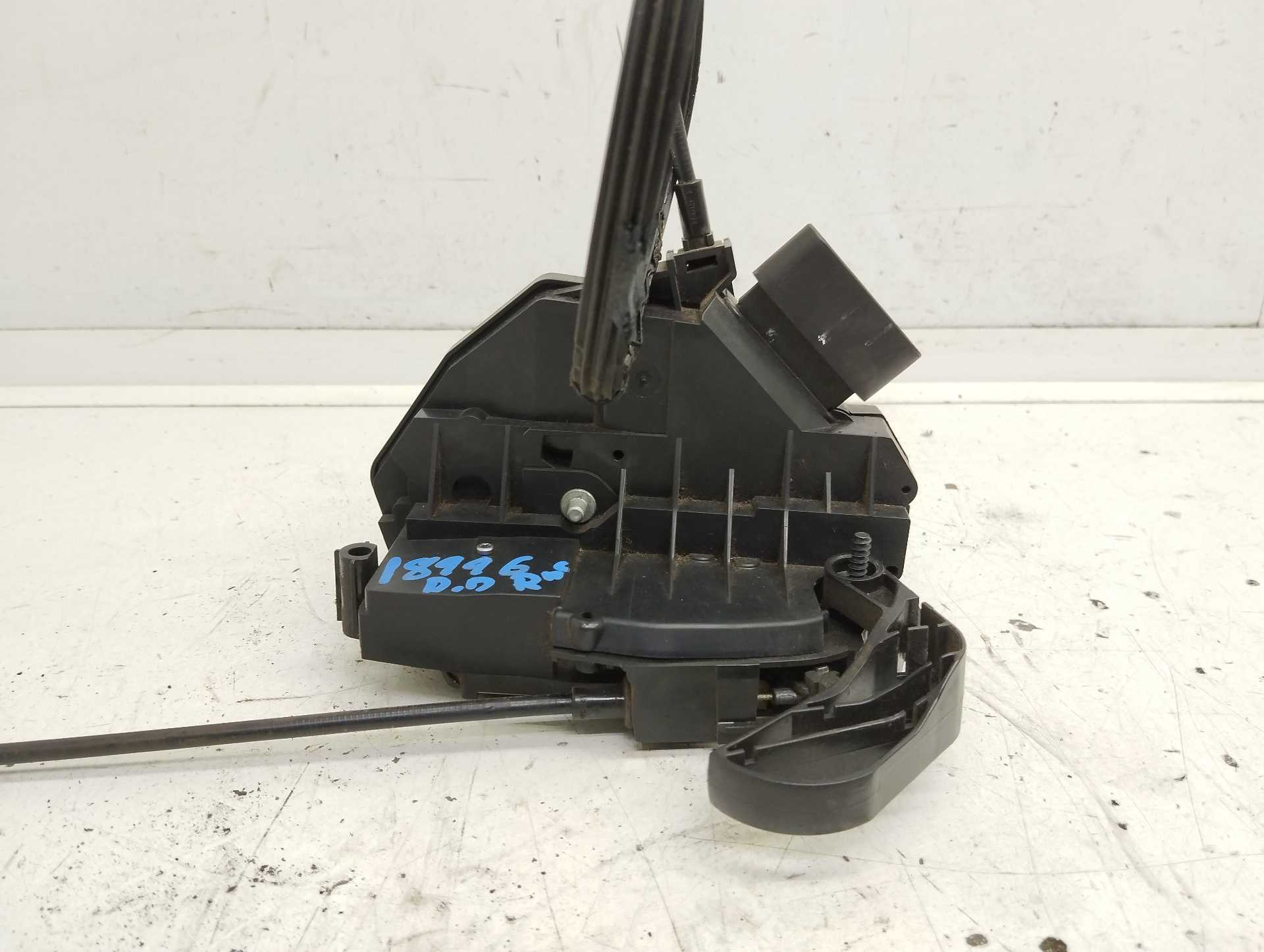 Recambio de cerradura puerta delantera derecha para ford c-max titanium referencia OEM IAM AM5AU21812BC  