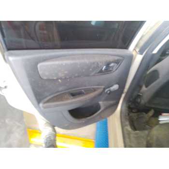 GUARNECIDO PUERTA TRASERA IZQUIERDA 