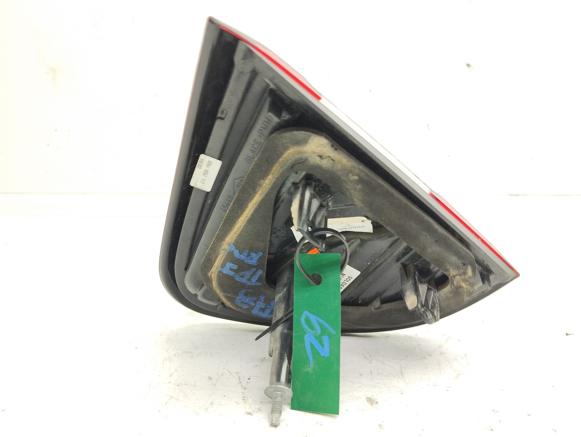 Recambio de piloto porton trasero izquierdo para renault captur 1.5 dci diesel fap referencia OEM IAM 265554078R  