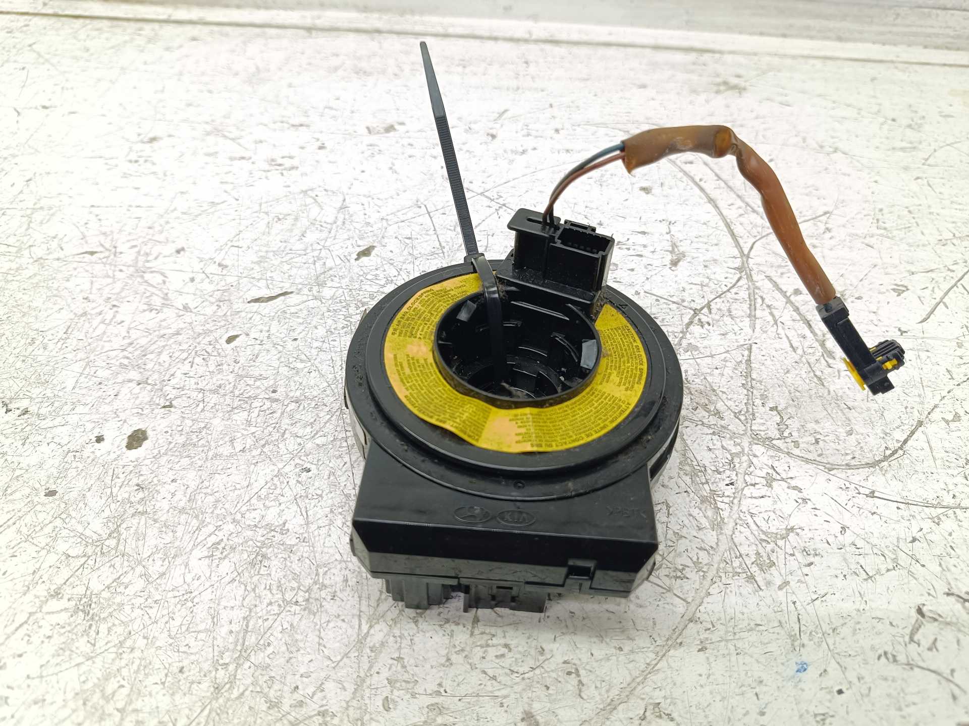 Recambio de anillo airbag para hyundai i30 classic referencia OEM IAM HY3A700648  