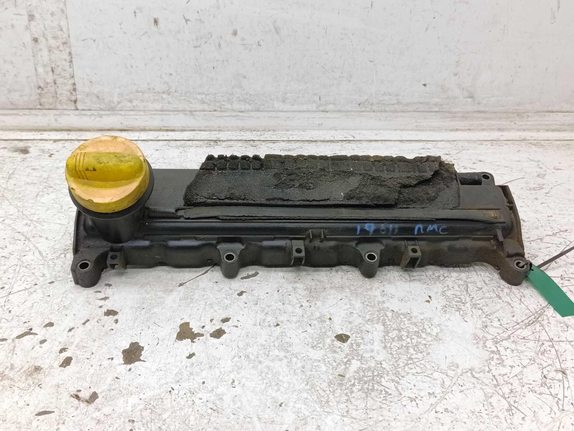 Recambio de tapa balancines para renault kangoo (f/kc0) alize referencia OEM IAM 8200251101  