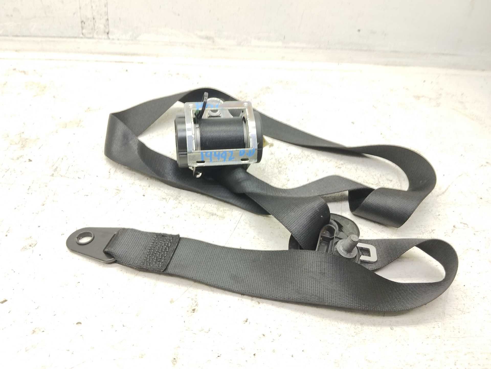 Recambio de cinturon seguridad delantero derecho para bmw mini countryman (r60) cooper d referencia OEM IAM 617059700C 721198021